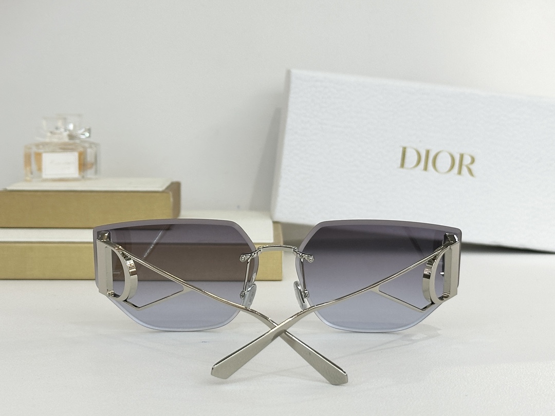  Dior 
30MONTAIGNE B3U
Size64-14-135
