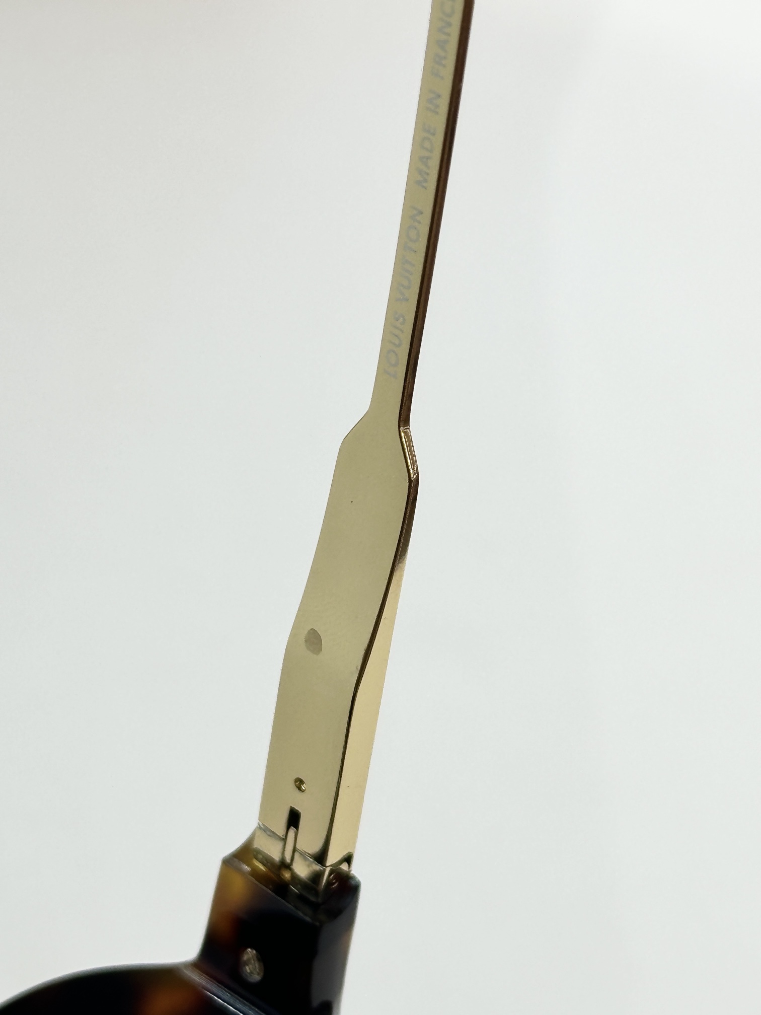 LOUIS VUITTO*MODEL：Z1900USIZE：63口10-145