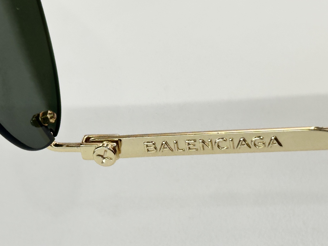 BALENCIAG*MOD：BB0179SSize：60口18-140