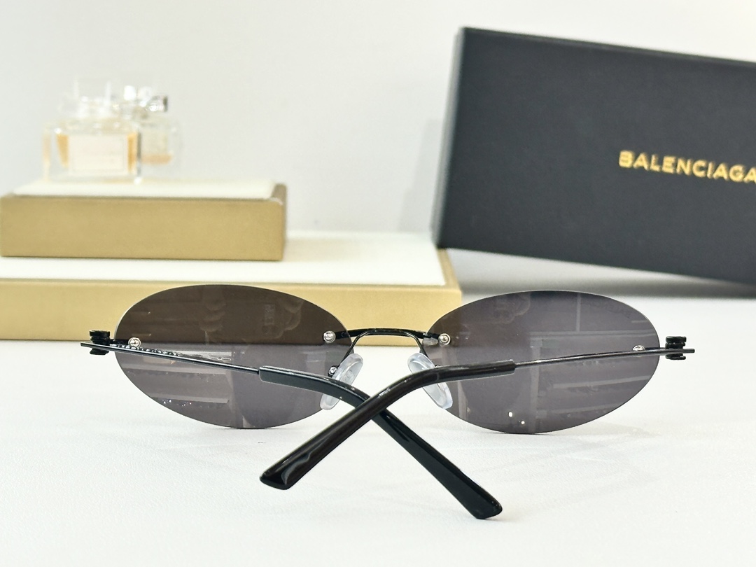 BALENCIAG*MOD：BB0179SSize：60口18-140