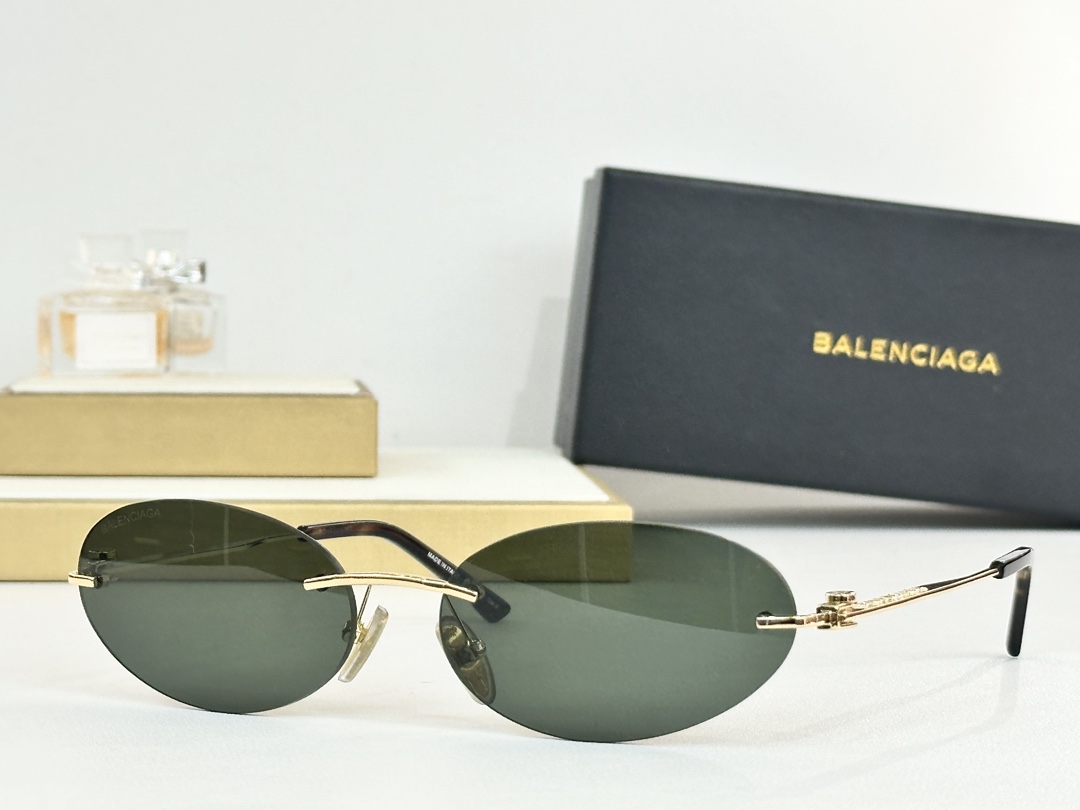 BALENCIAG*MOD：BB0179SSize：60口18-140