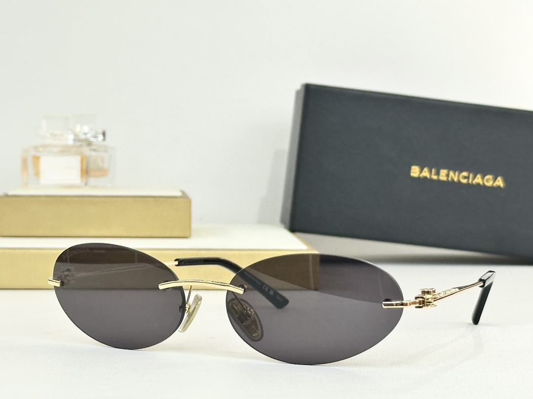 BALENCIAG*MOD：BB0179SSize：60口18-140