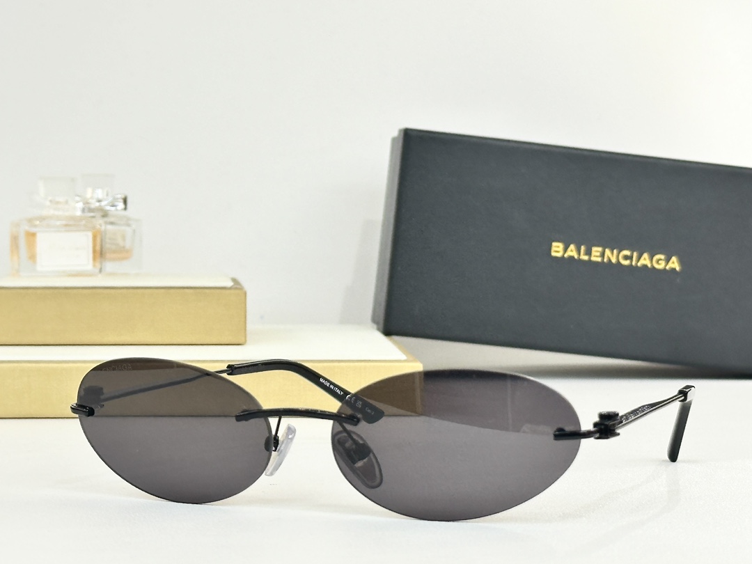 BALENCIAG*MOD：BB0179SSize：60口18-140