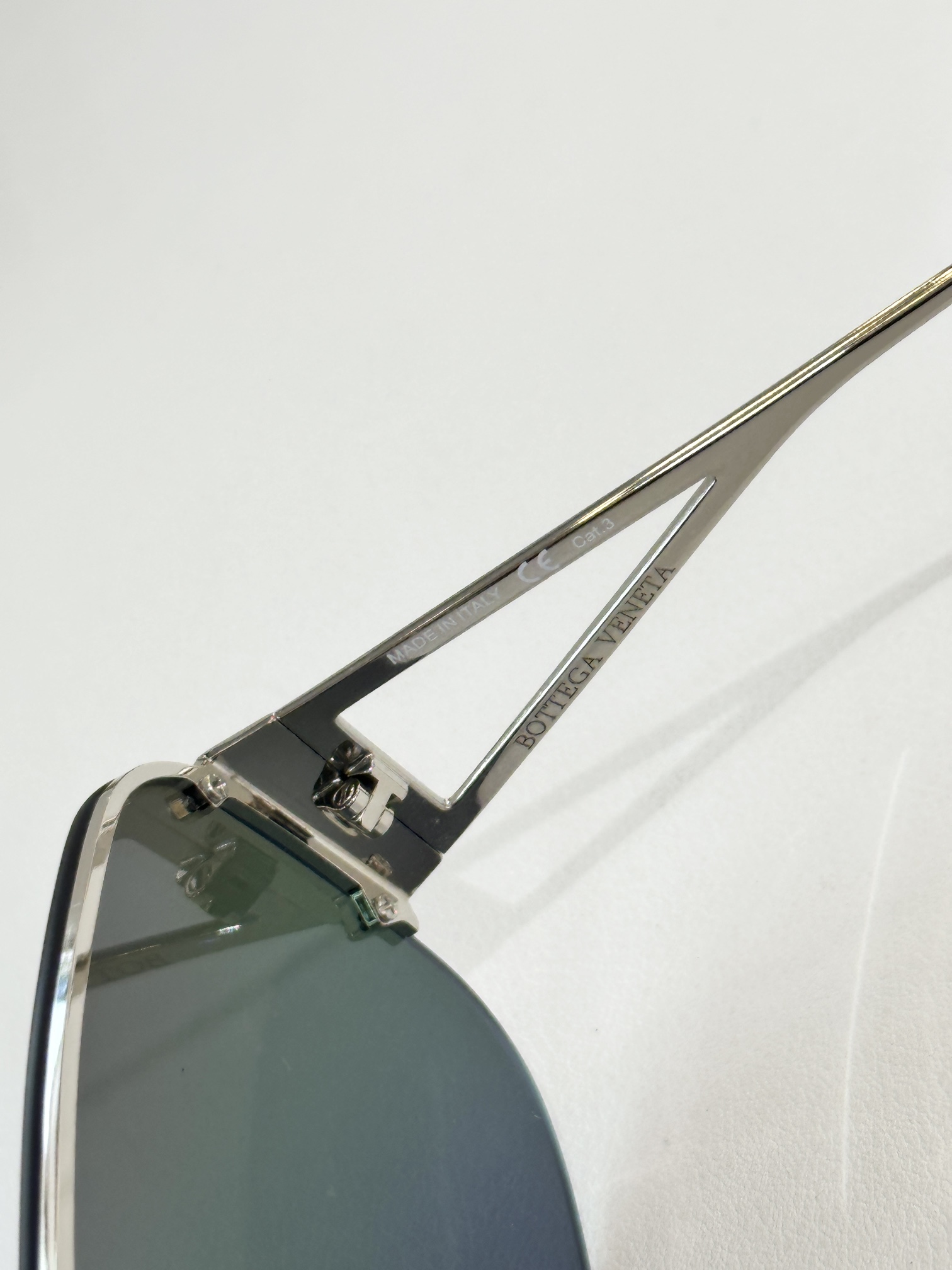 BOTTEGA VENET*MODEL：BV1065SSIZE：57口05-145