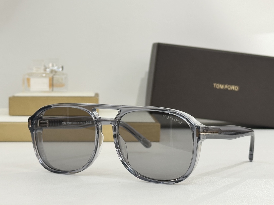 Tom FordMOD：TF1022Size：58口16-140