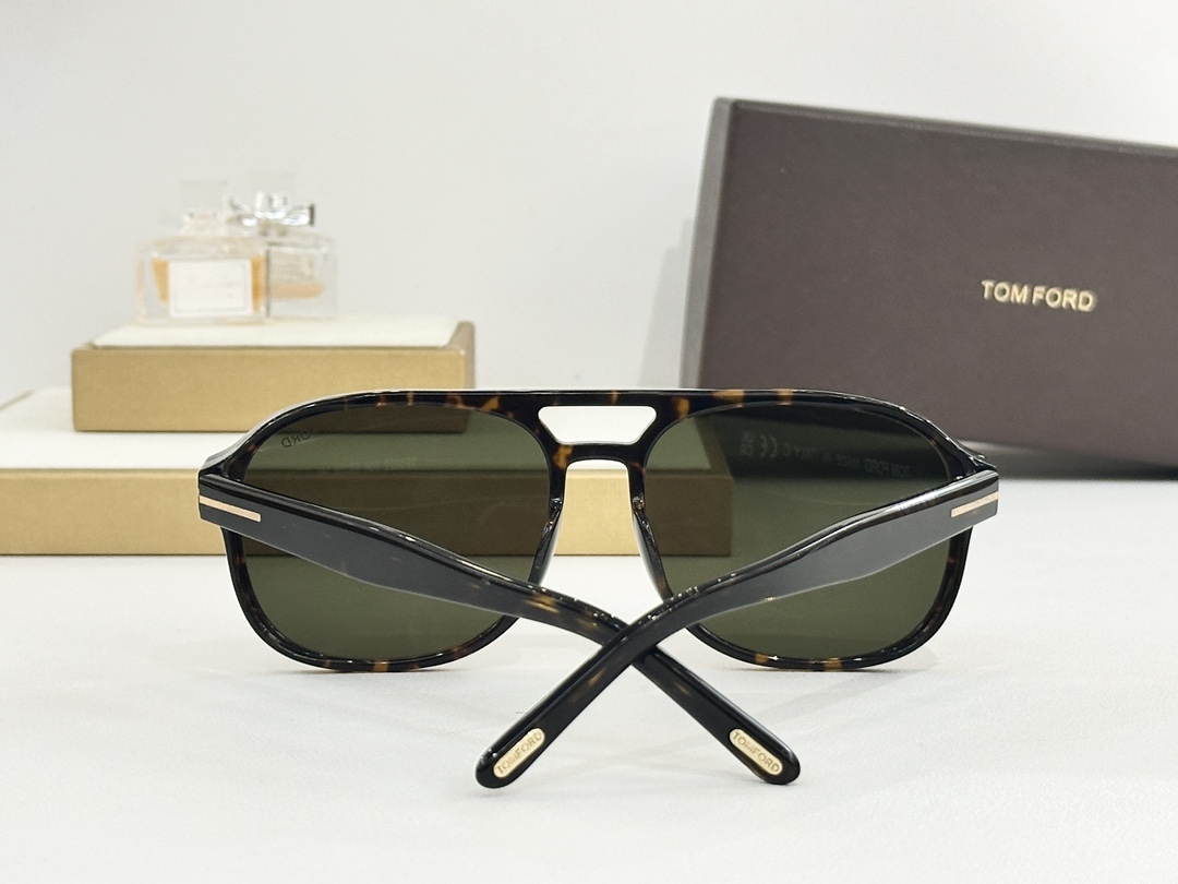 Tom FordMOD：TF1022Size：58口16-140