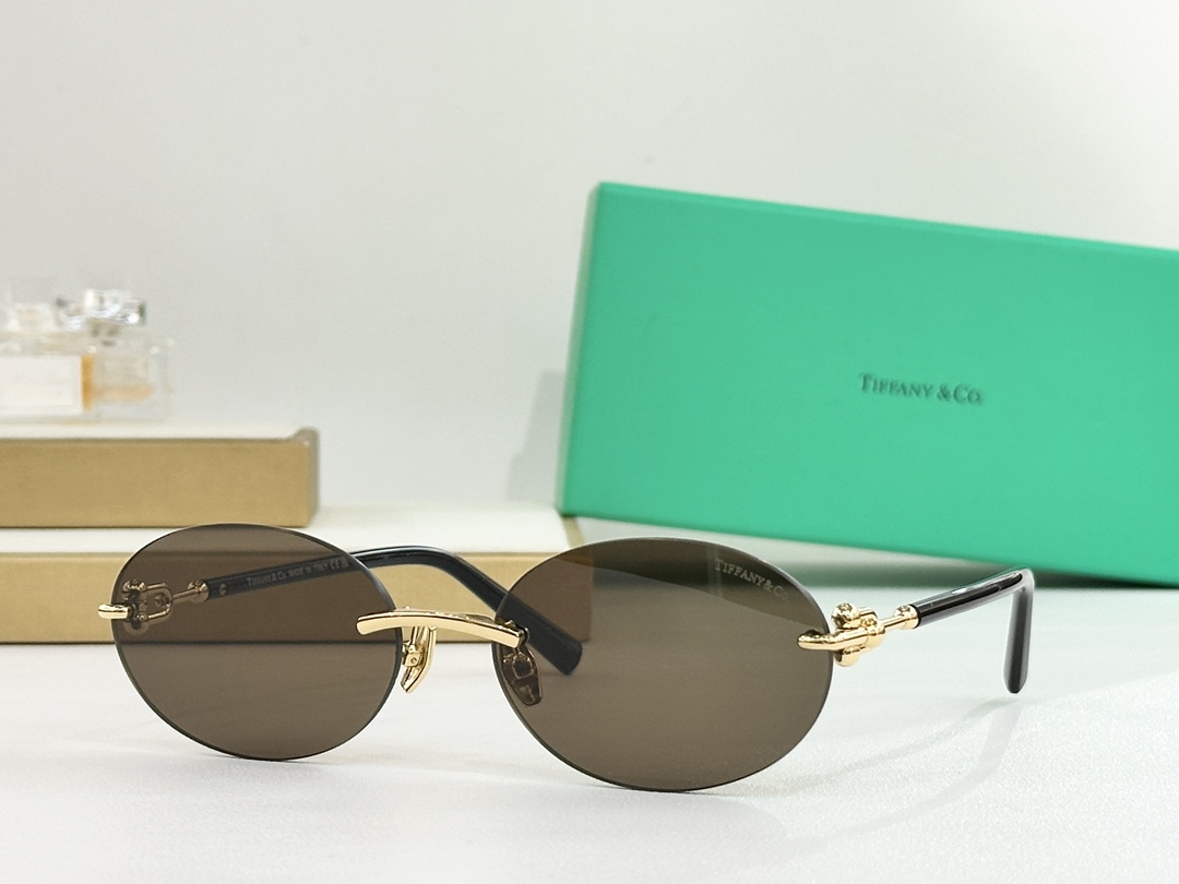 TIFFANY&Co.MODEL：TF3104D SIZE：58口18-140