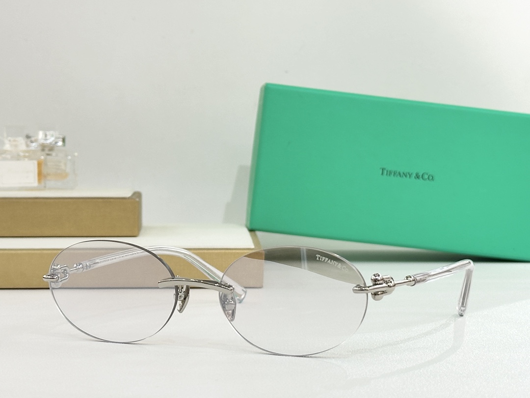 TIFFANY&Co.MODEL：TF3104D SIZE：58口18-140