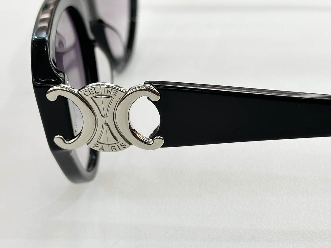 CELINEMOD：CL40523Size：53口19 140