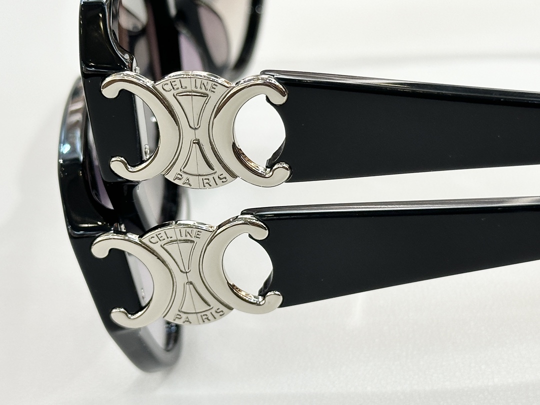 CELINEMOD：CL40523Size：53口19 140