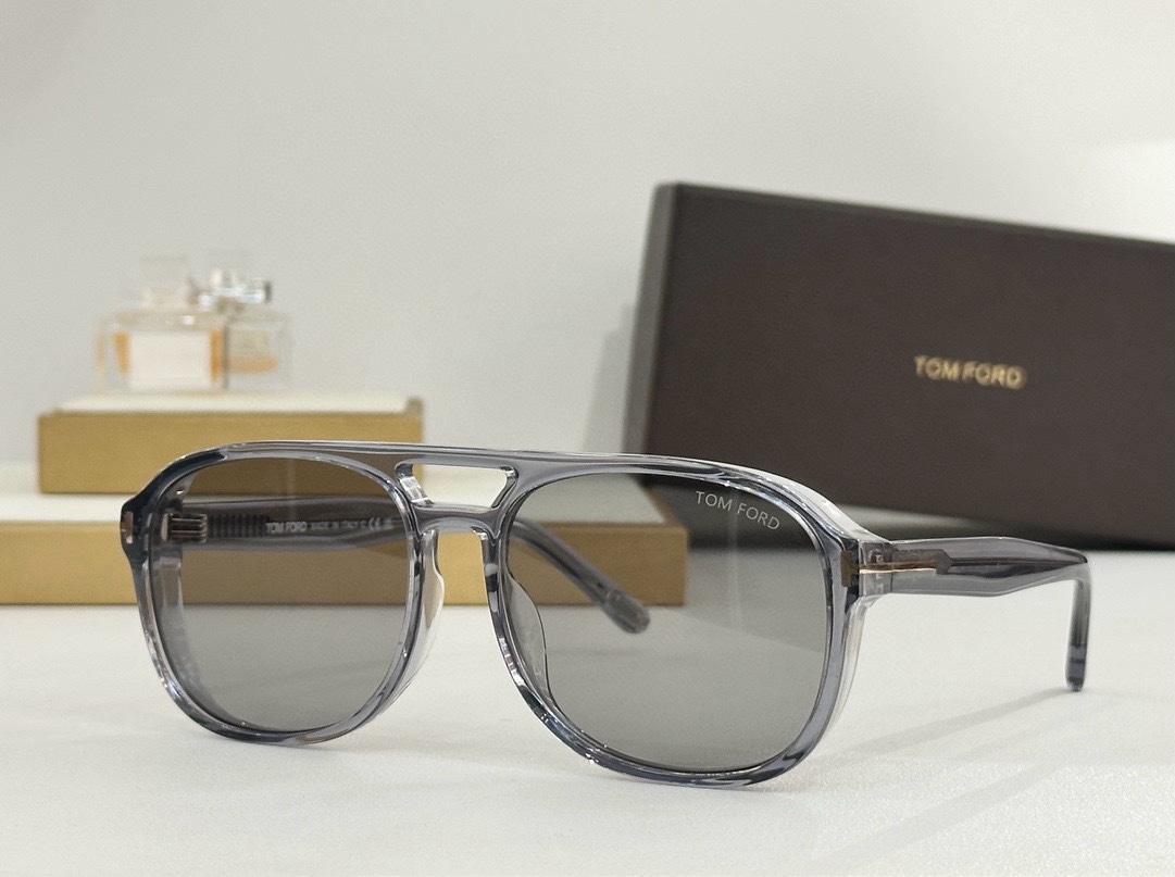 Tom FordMOD：TF1022Size：58口16-140