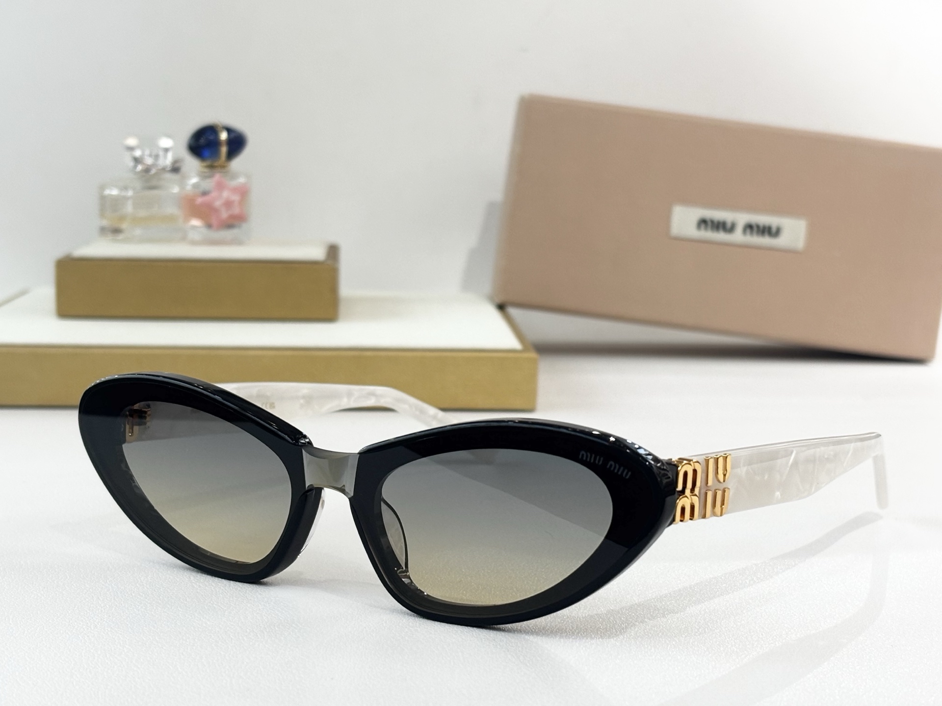 MIU MI*MOD：MU 150AVSize：53口21-138