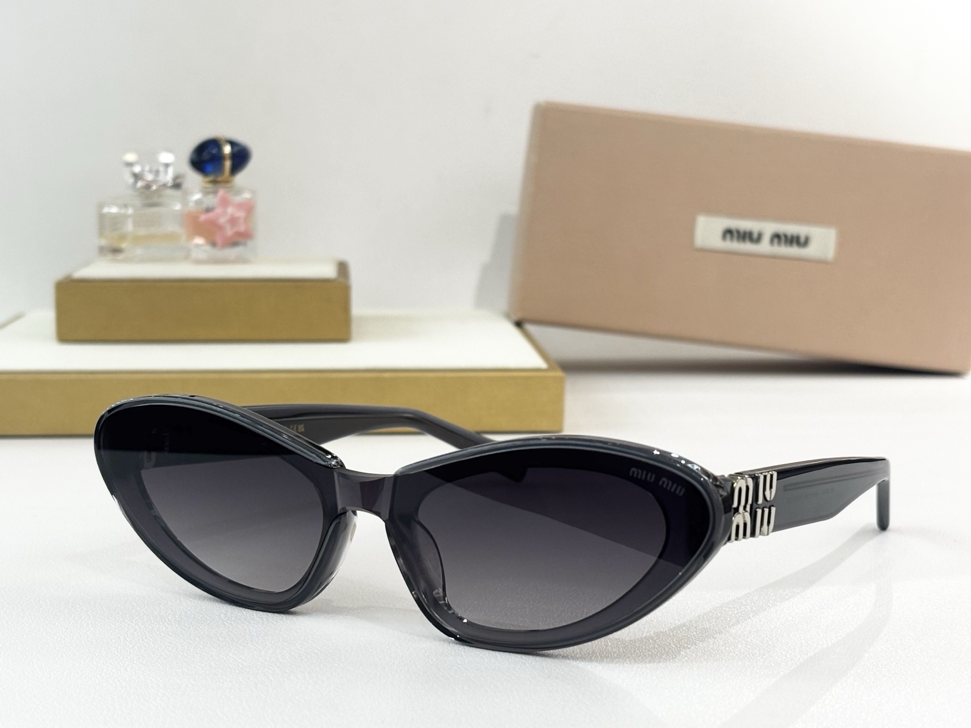 MIU MI*MOD：MU 150AVSize：53口21-138