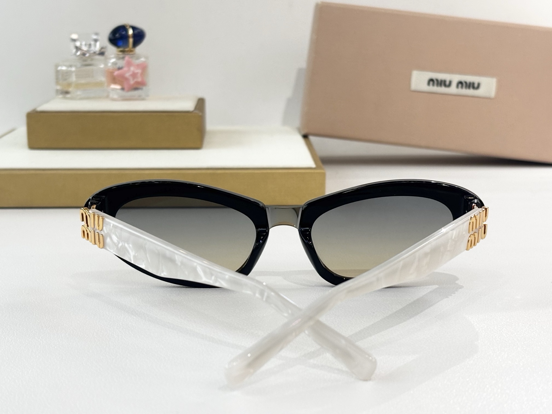 MIU MI*MOD：MU 150AVSize：53口21-138