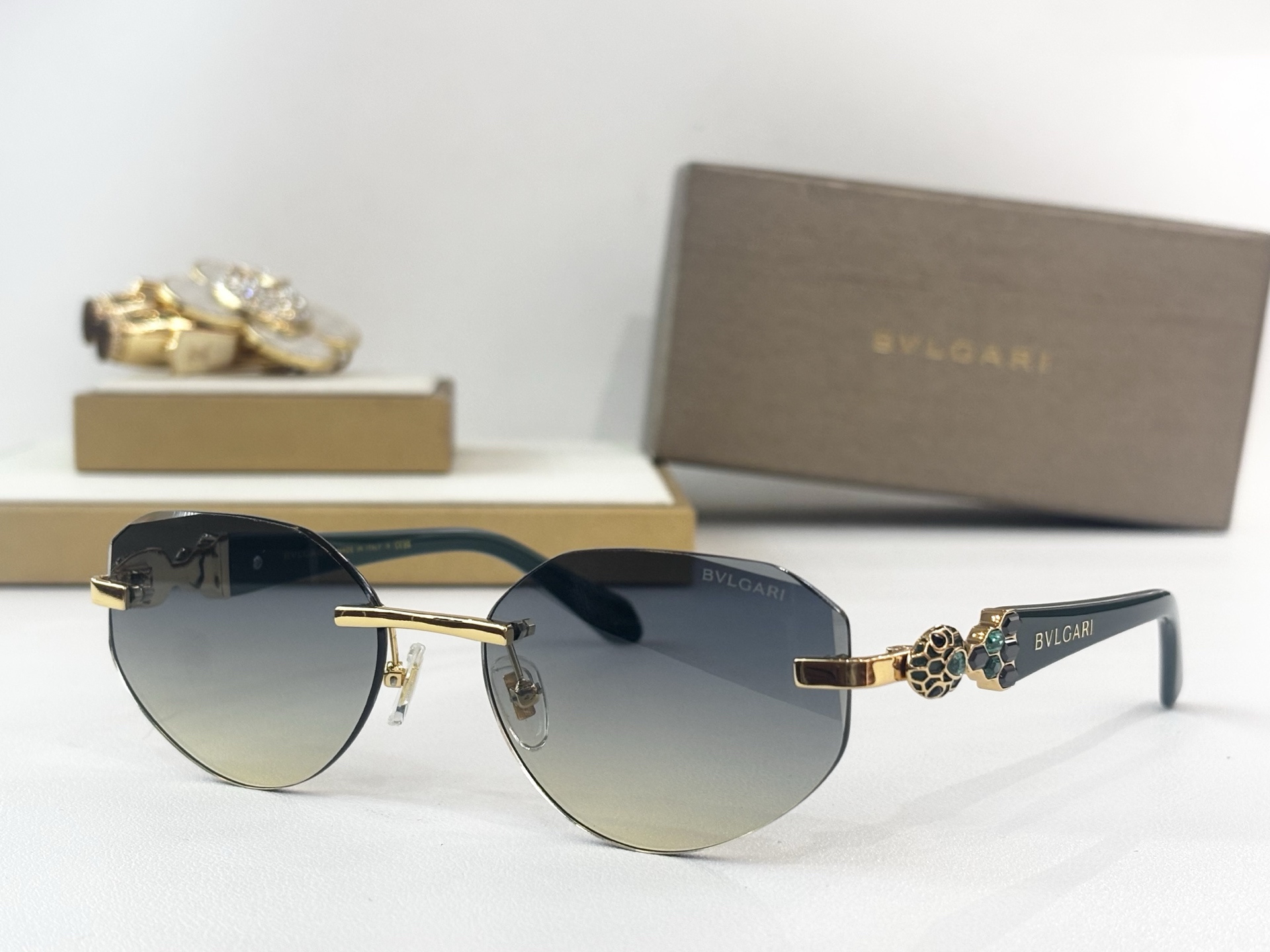 BVLGAR*MODEL：BV 1807LUSIZE：57口18-145