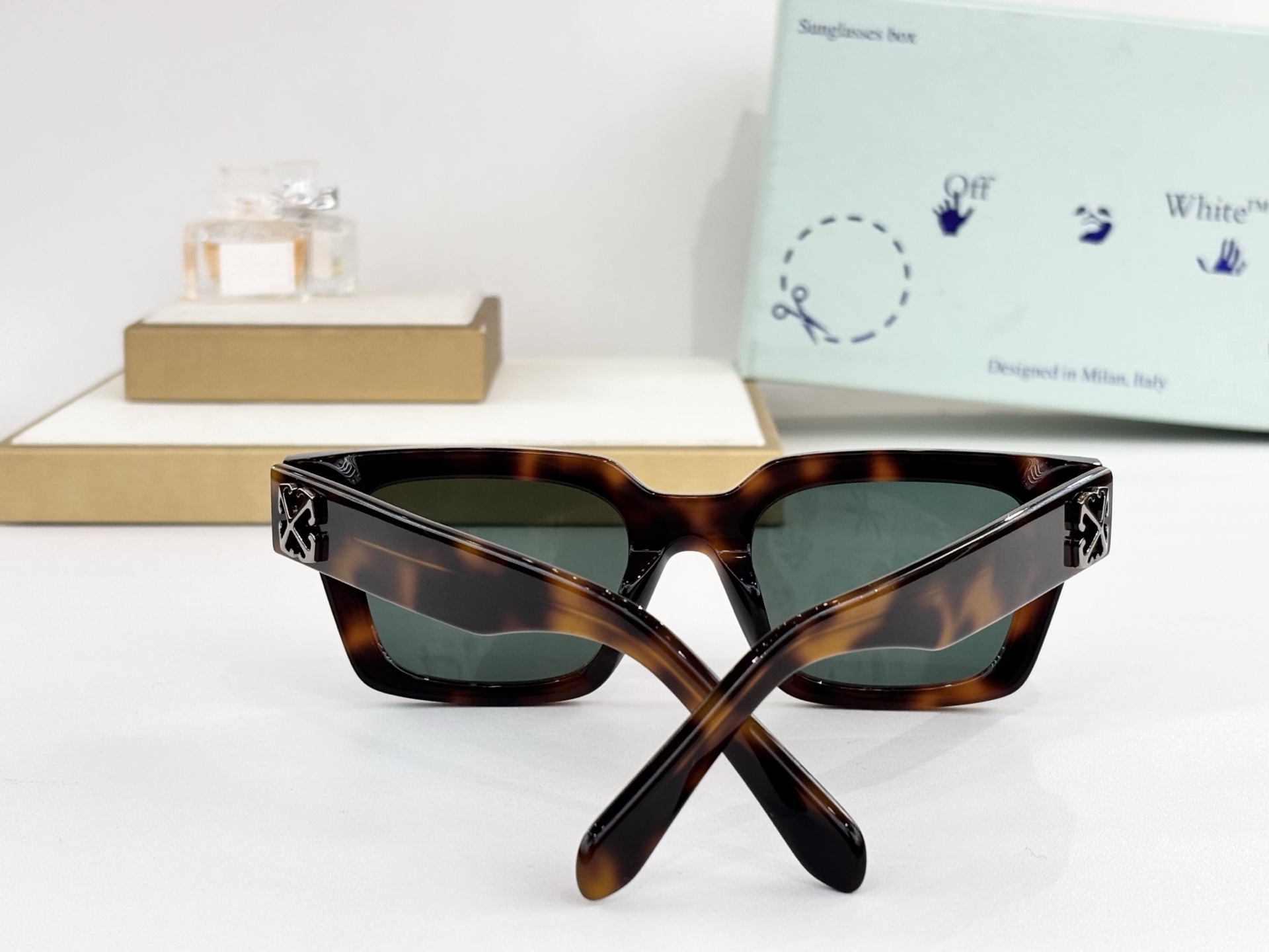 OFF WHITEMODEL:OERI126-MSIZE:50口22-145