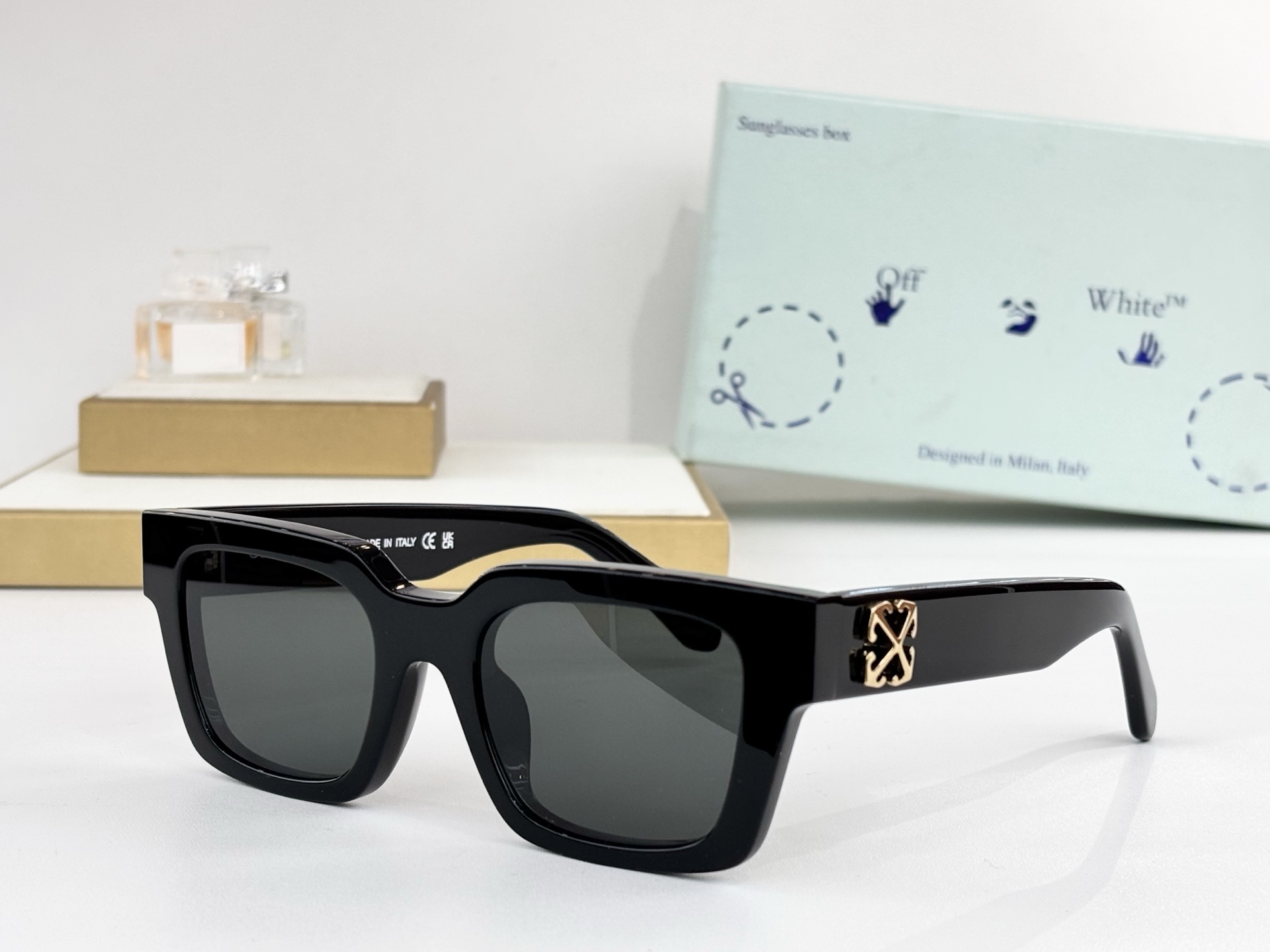 OFF WHITEMODEL:OERI126-MSIZE:50口22-145