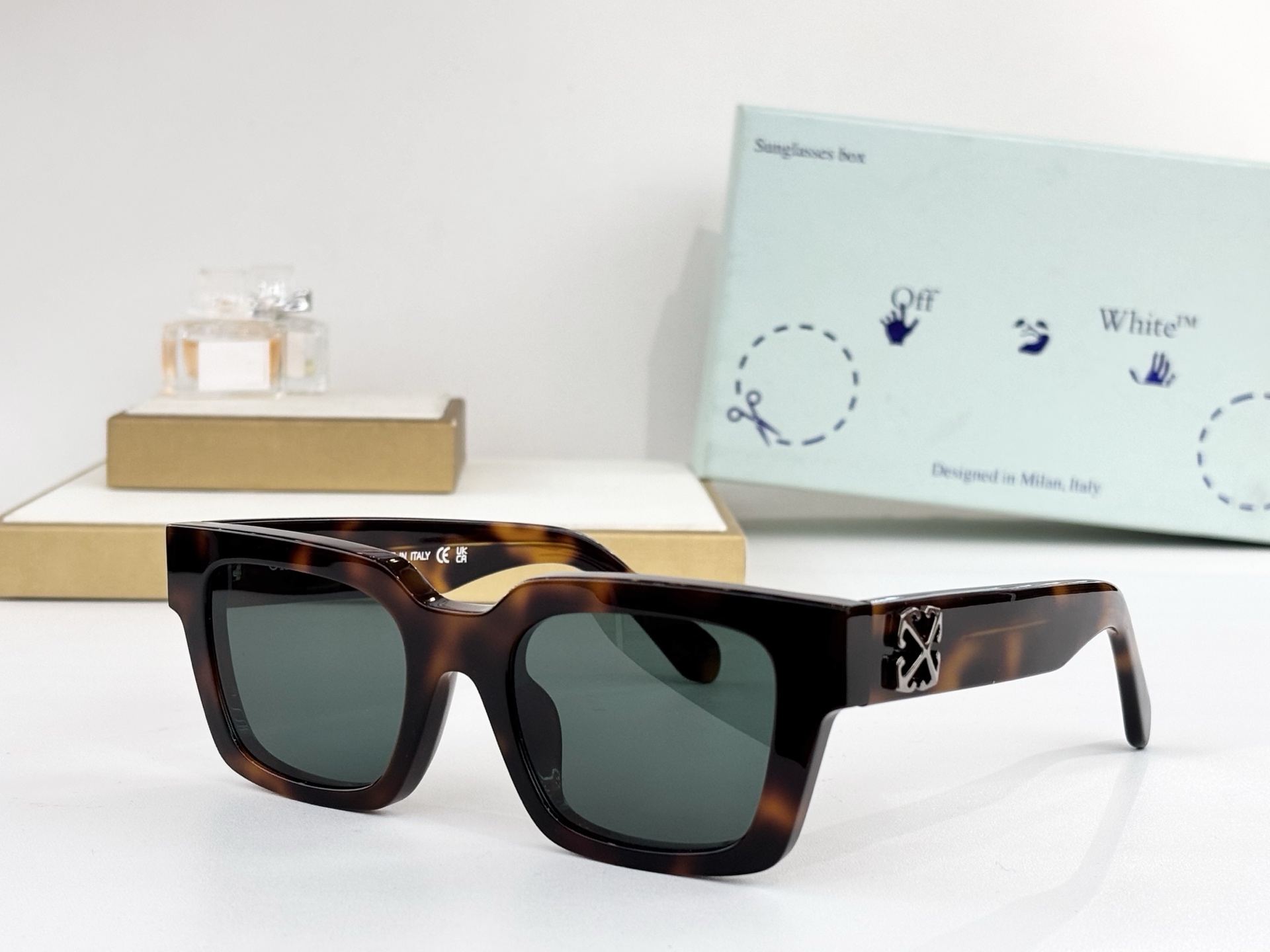 OFF WHITEMODEL:OERI126-MSIZE:50口22-145