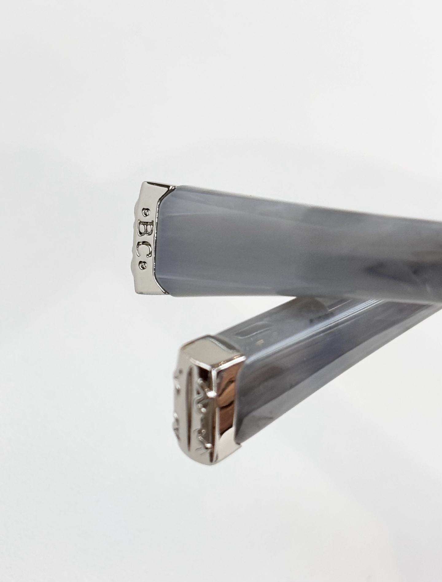 BRUNELLO CUCINELLI&OLIVER PEOPLESMODEL：BC4006SSIZE：5