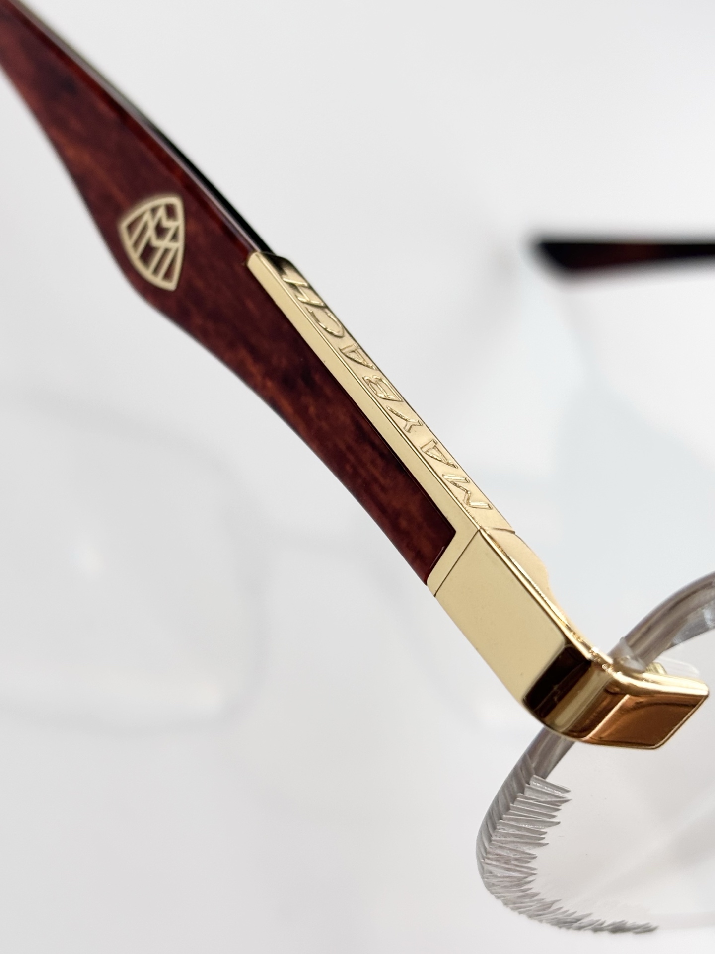 MAYBACHMOD：THE ARTIST VISize：58口18-140变色