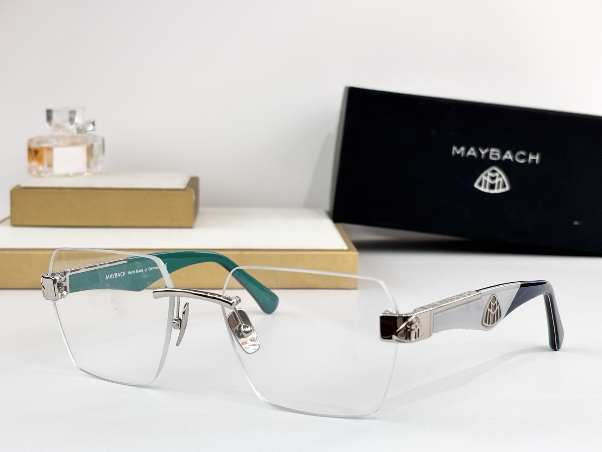 MaybachMod：The Magic ISize：59口17-140定制进口板料双色拼腿 采用K金真