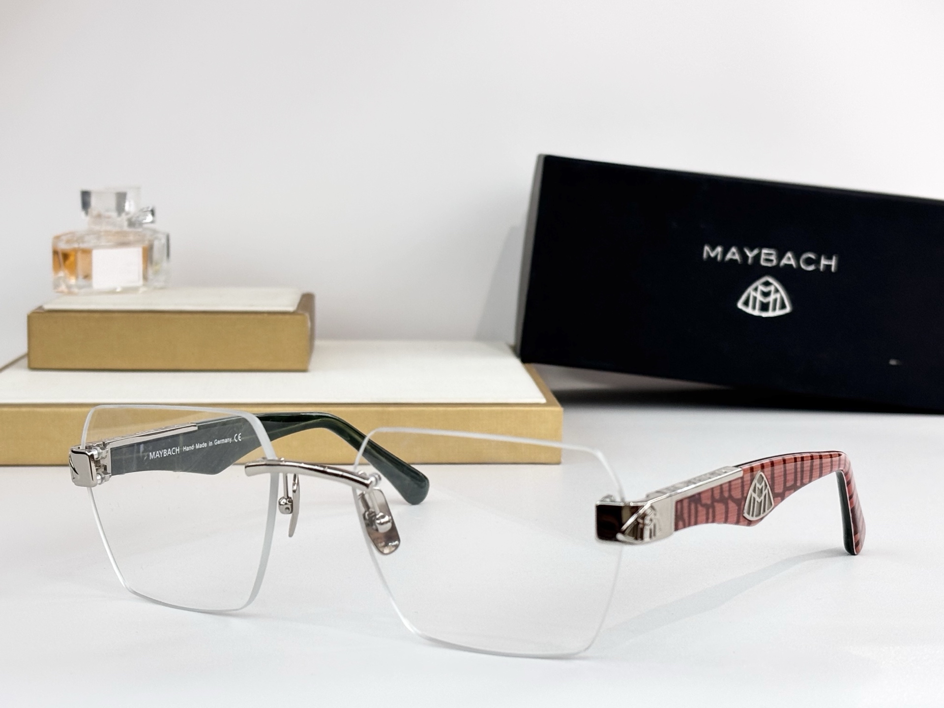 MaybachMod：The Magic ISize：59口17-140定制进口板料双色拼腿 采用K金真