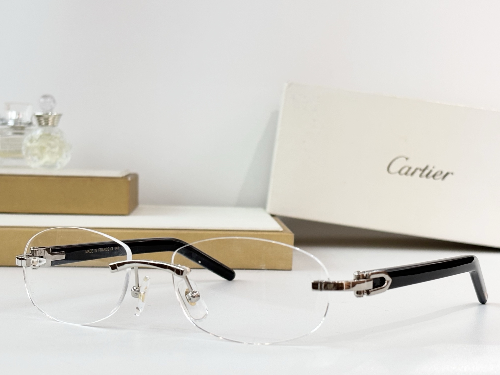 CartierMOD：CT0056OSize：52口16 135