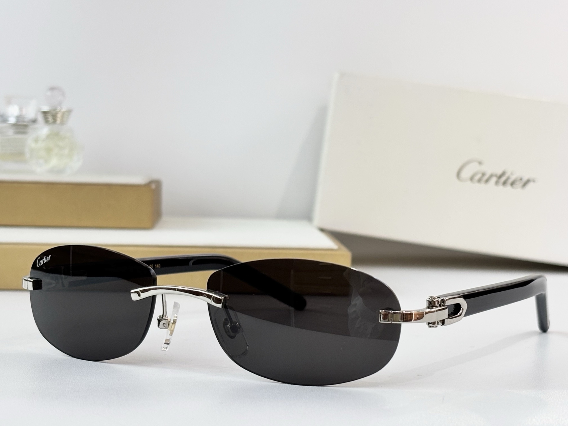 CartierMOD：CT0056OSize：52口16 135