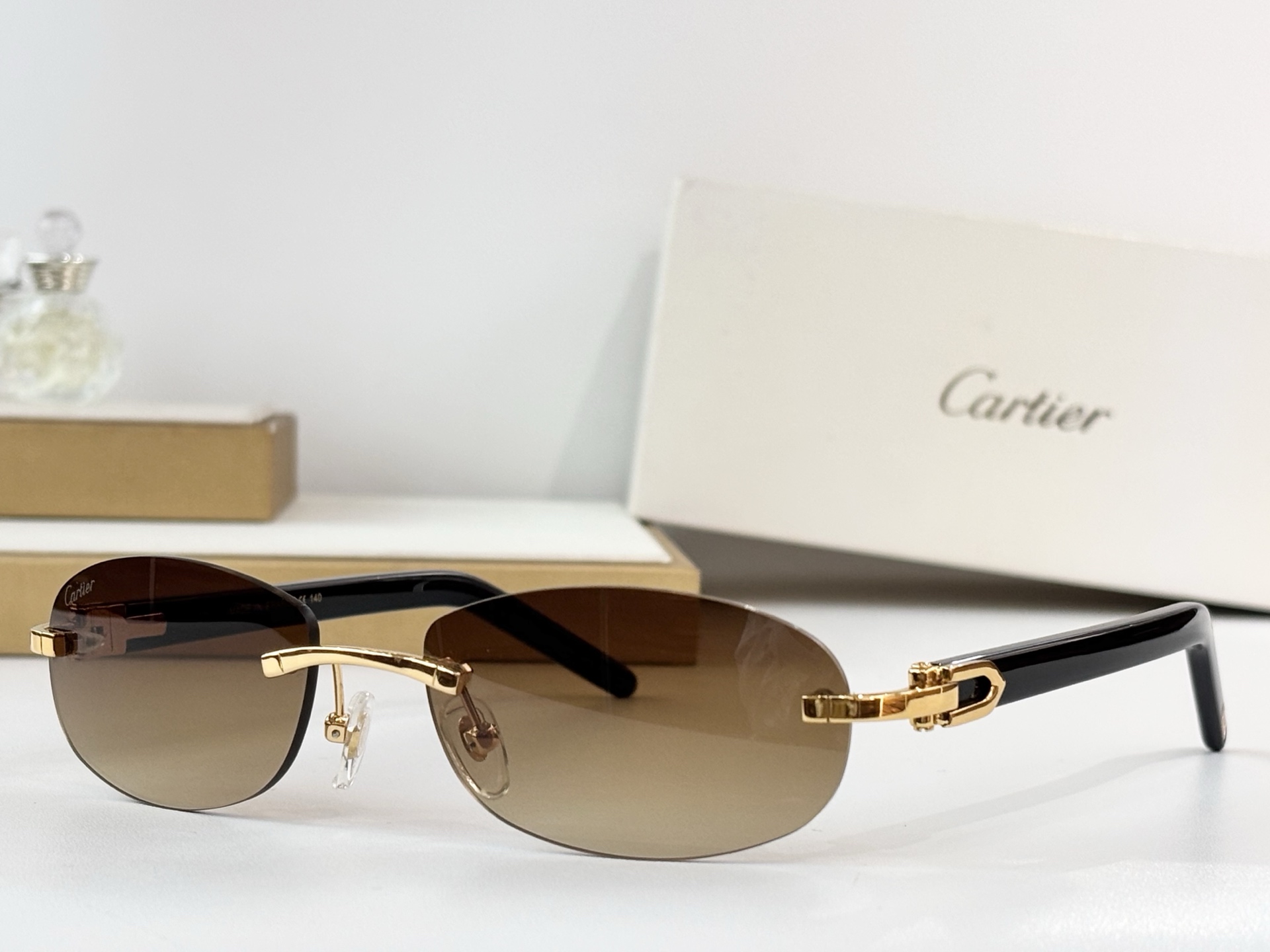 CartierMOD：CT0056OSize：52口16 135