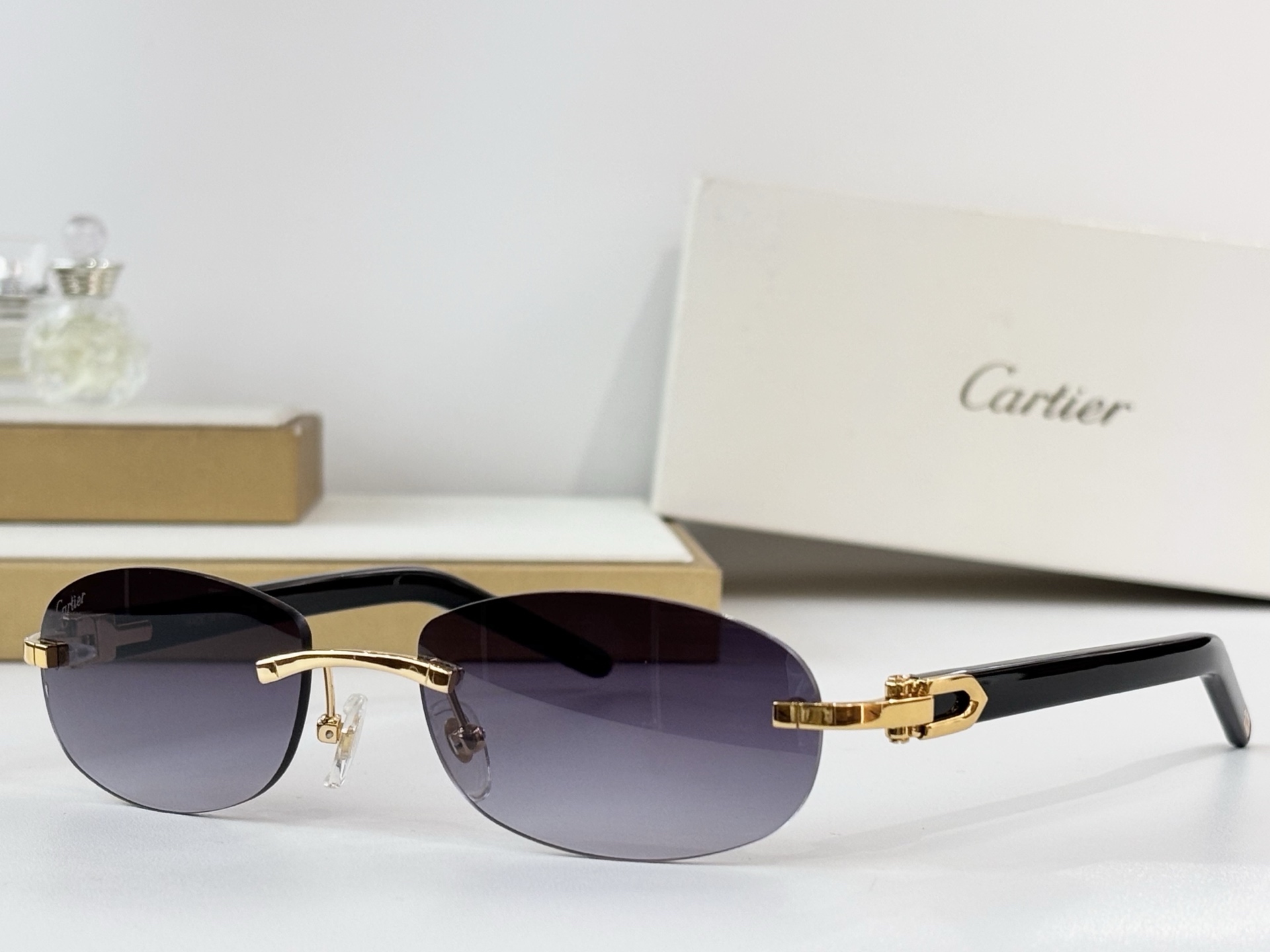 CartierMOD：CT0056OSize：52口16 135