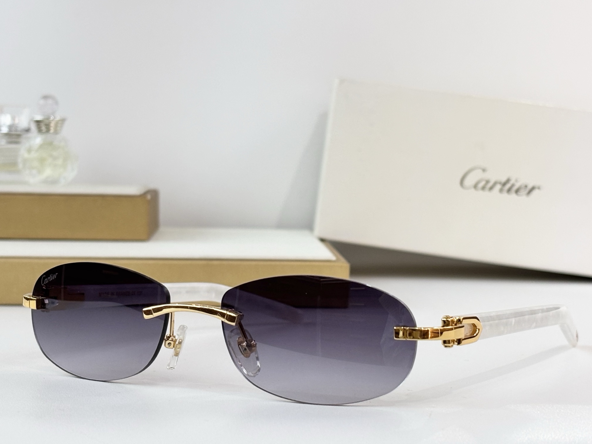 CartierMOD：CT0056OSize：52口16 135