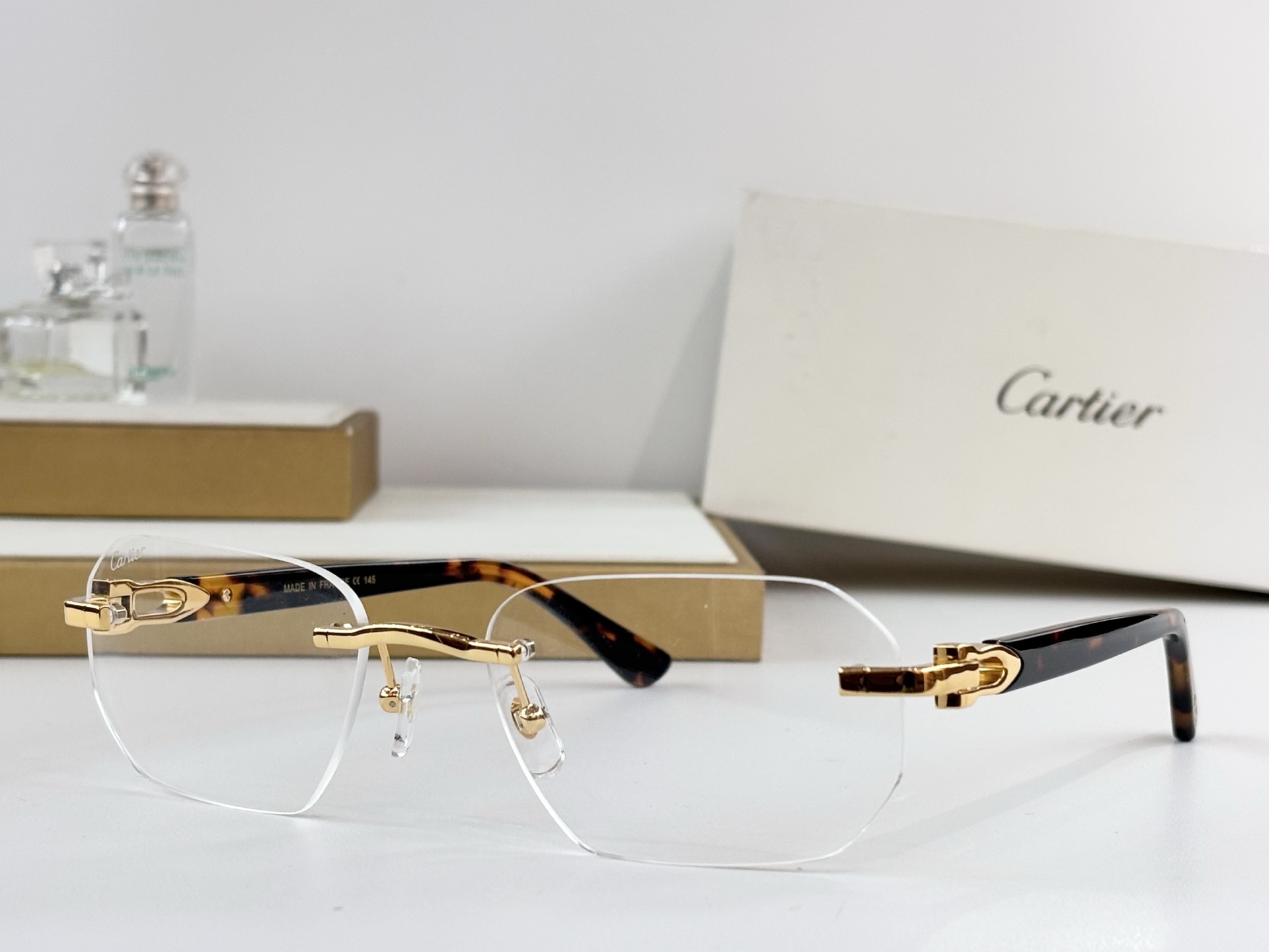 Cartie*MOD：CT0583SSize：55口19 145