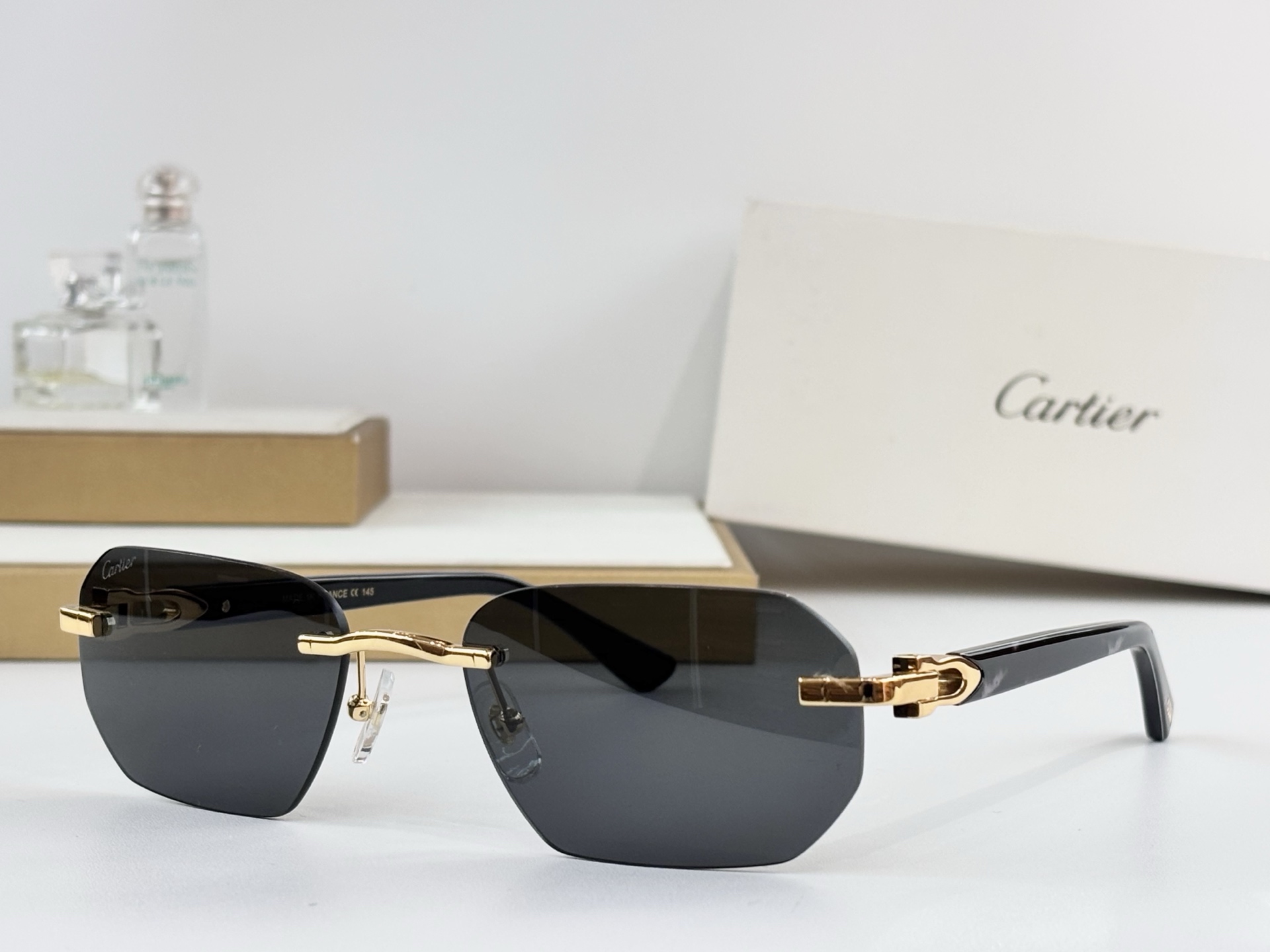 Cartie*MOD：CT0583SSize：55口19 145