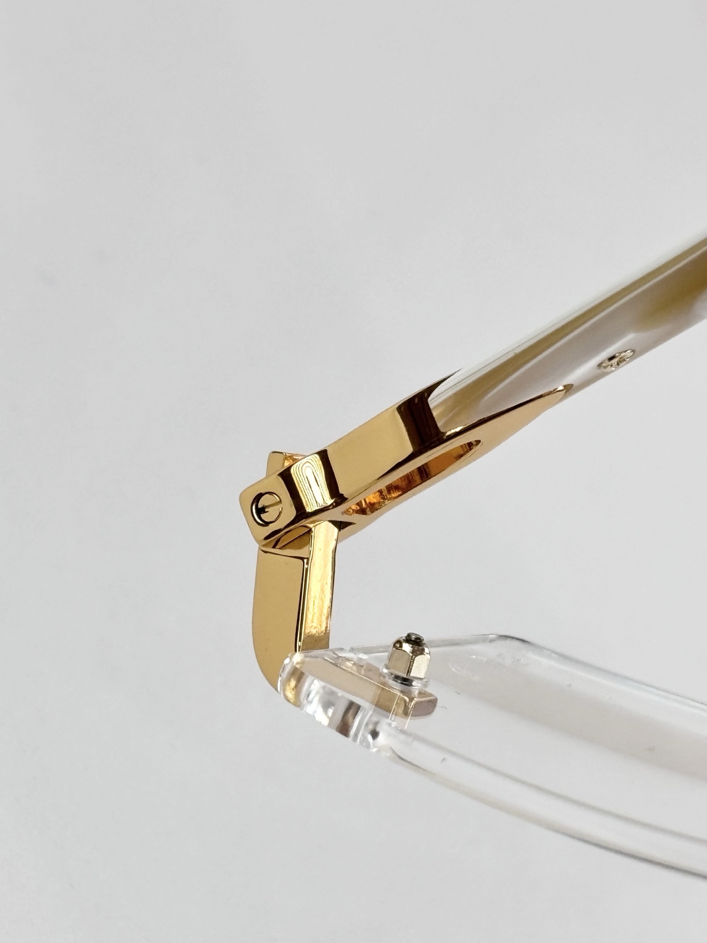 Cartie*MOD：CT0581SSize：56口19 145