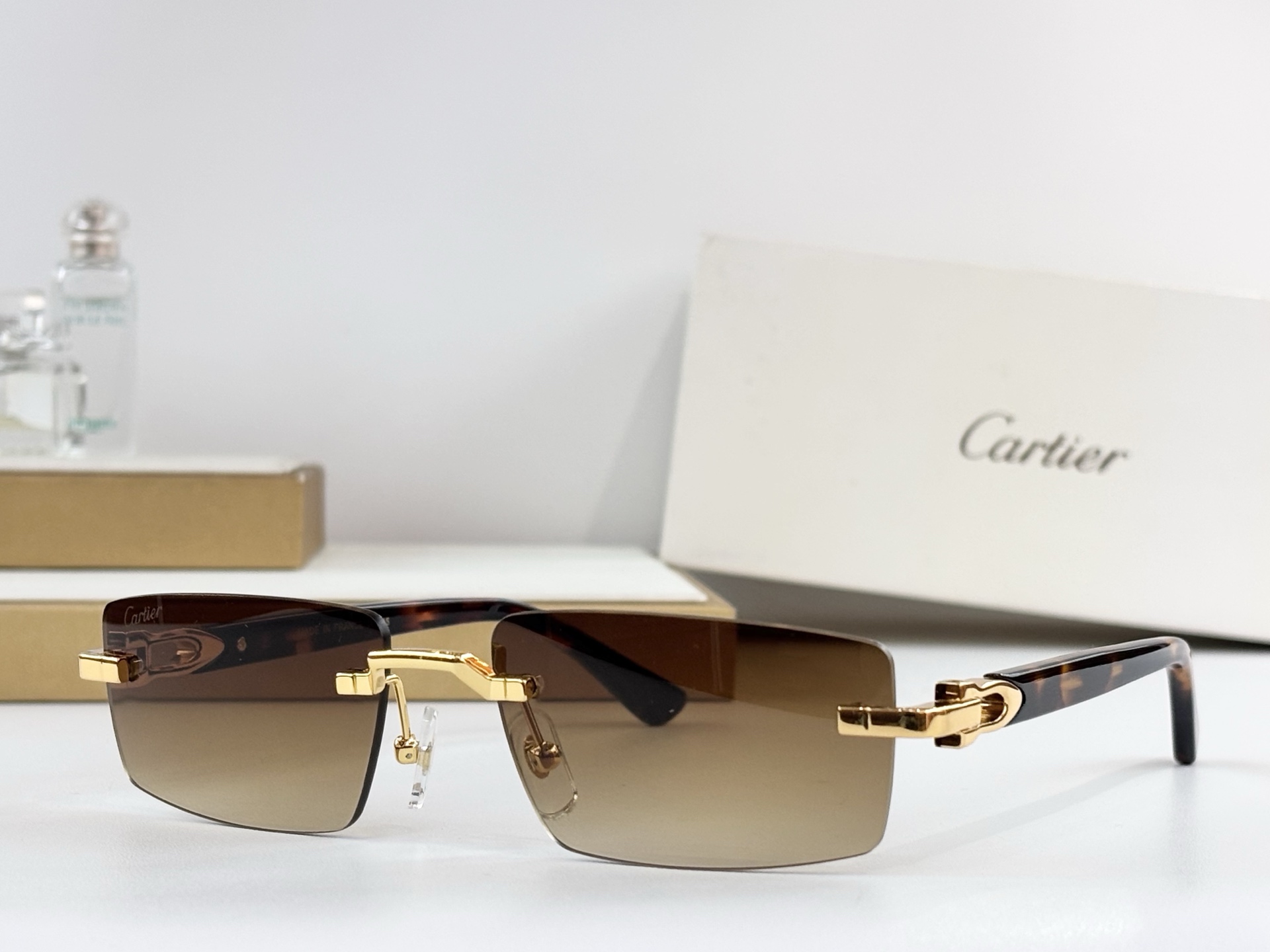 Cartie*MOD：CT0581SSize：56口19 145