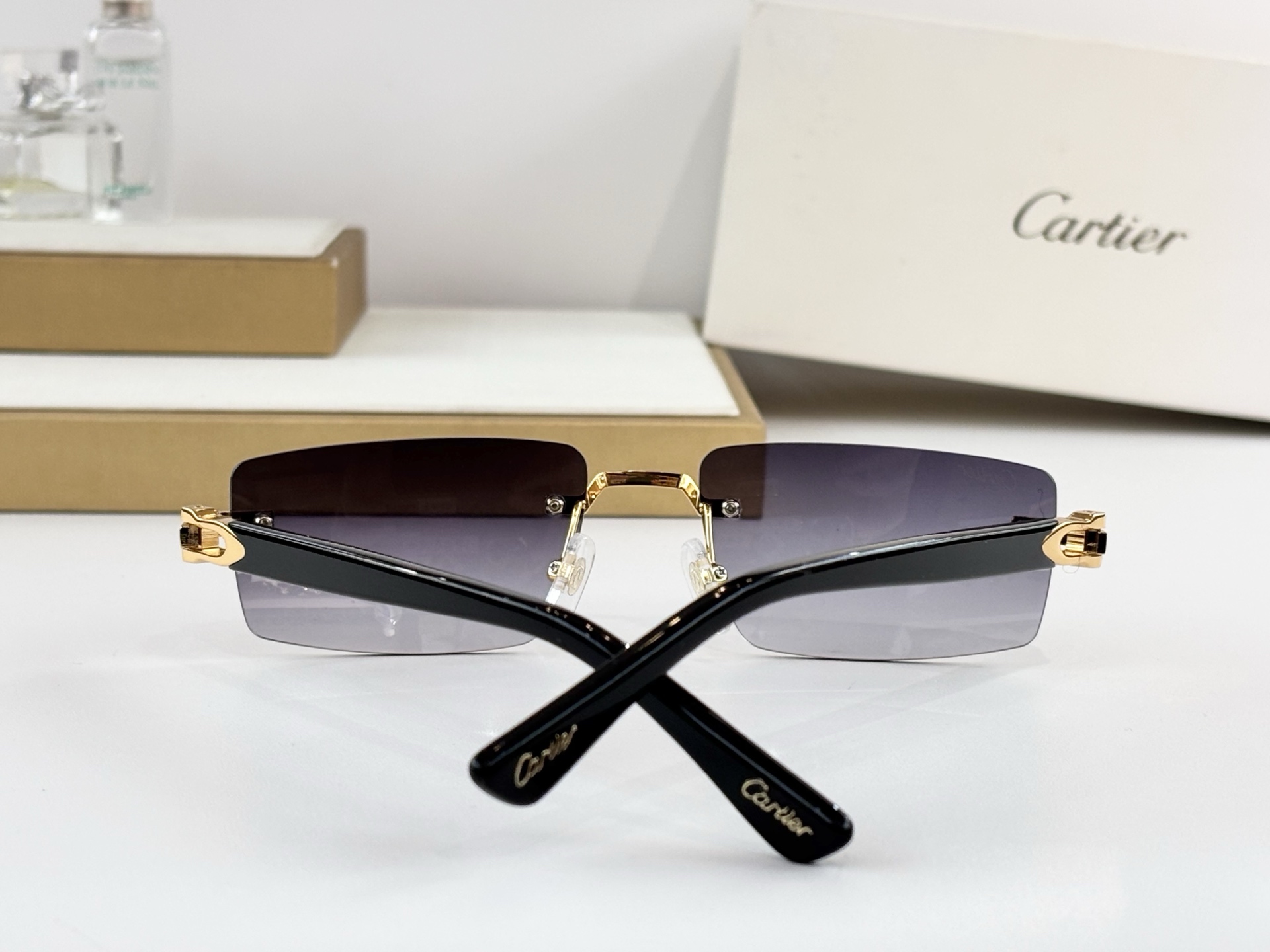 Cartie*MOD：CT0581SSize：56口19 145