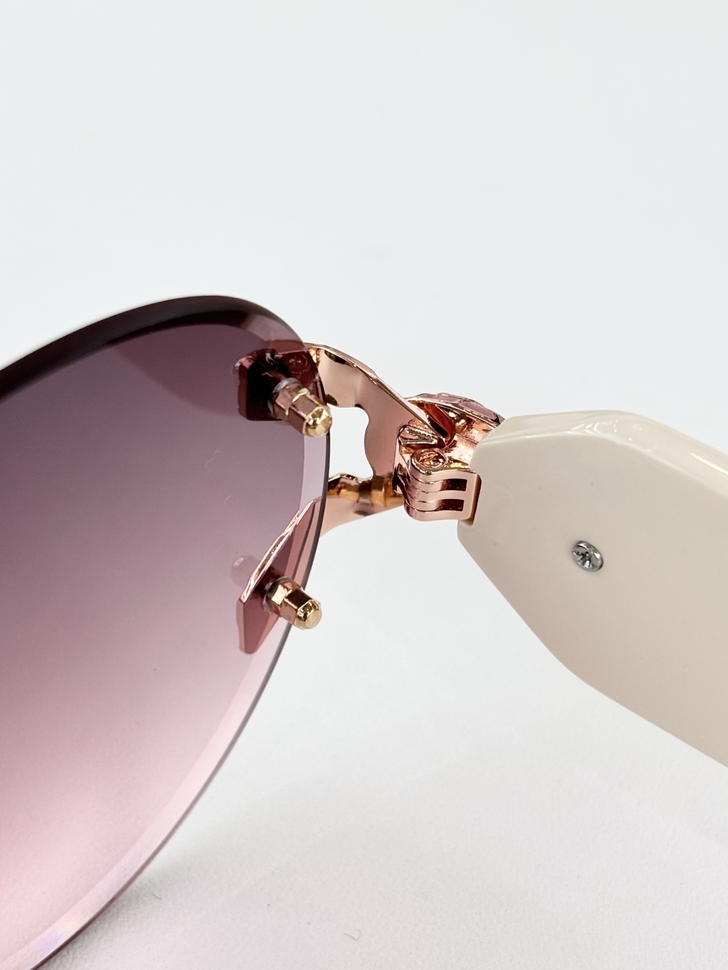 BVLGAR*MOD：BV 9034BSize：60口18 143