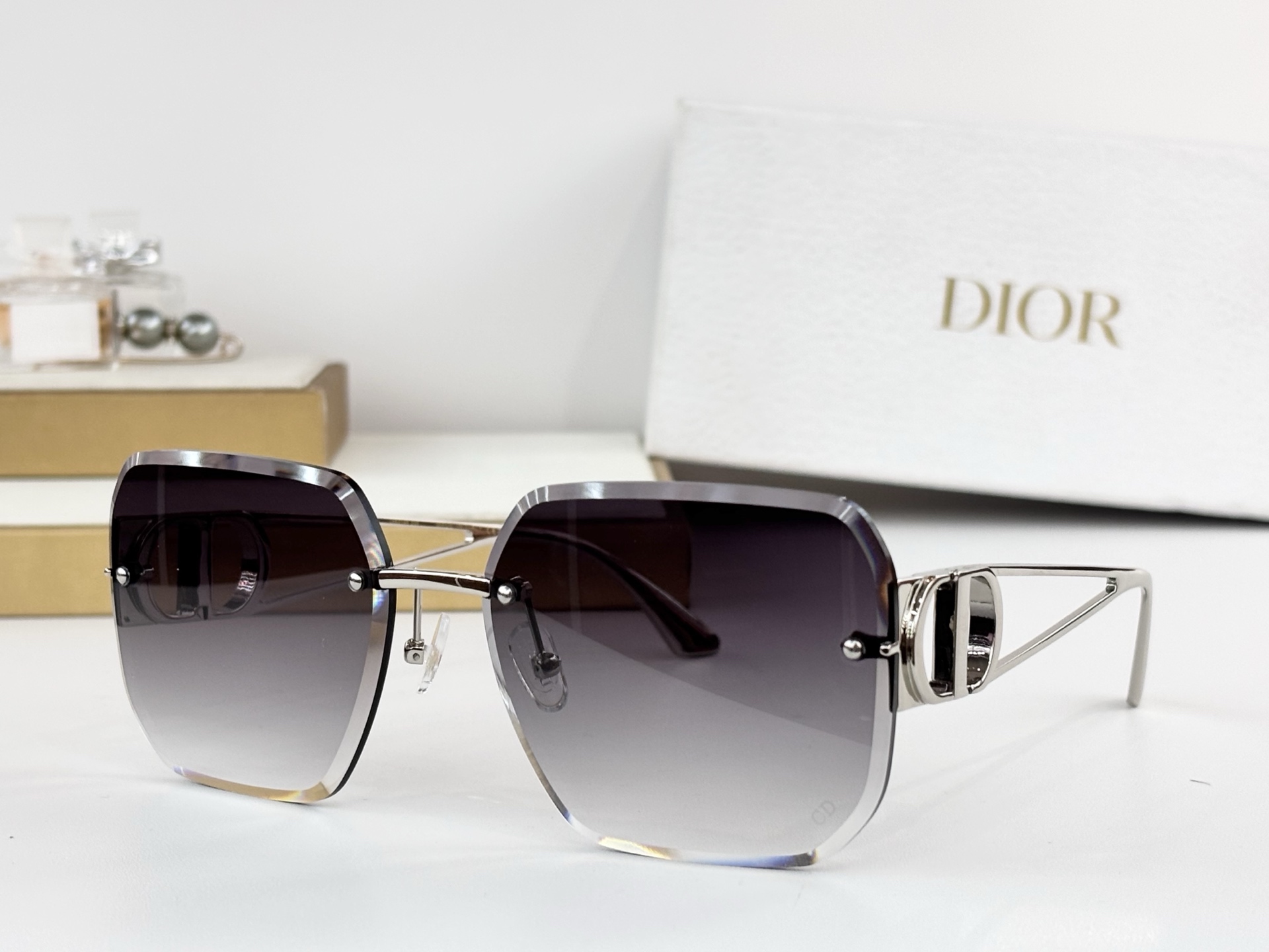DIORMOD：DSGTA63UCRSize：63口17 138
