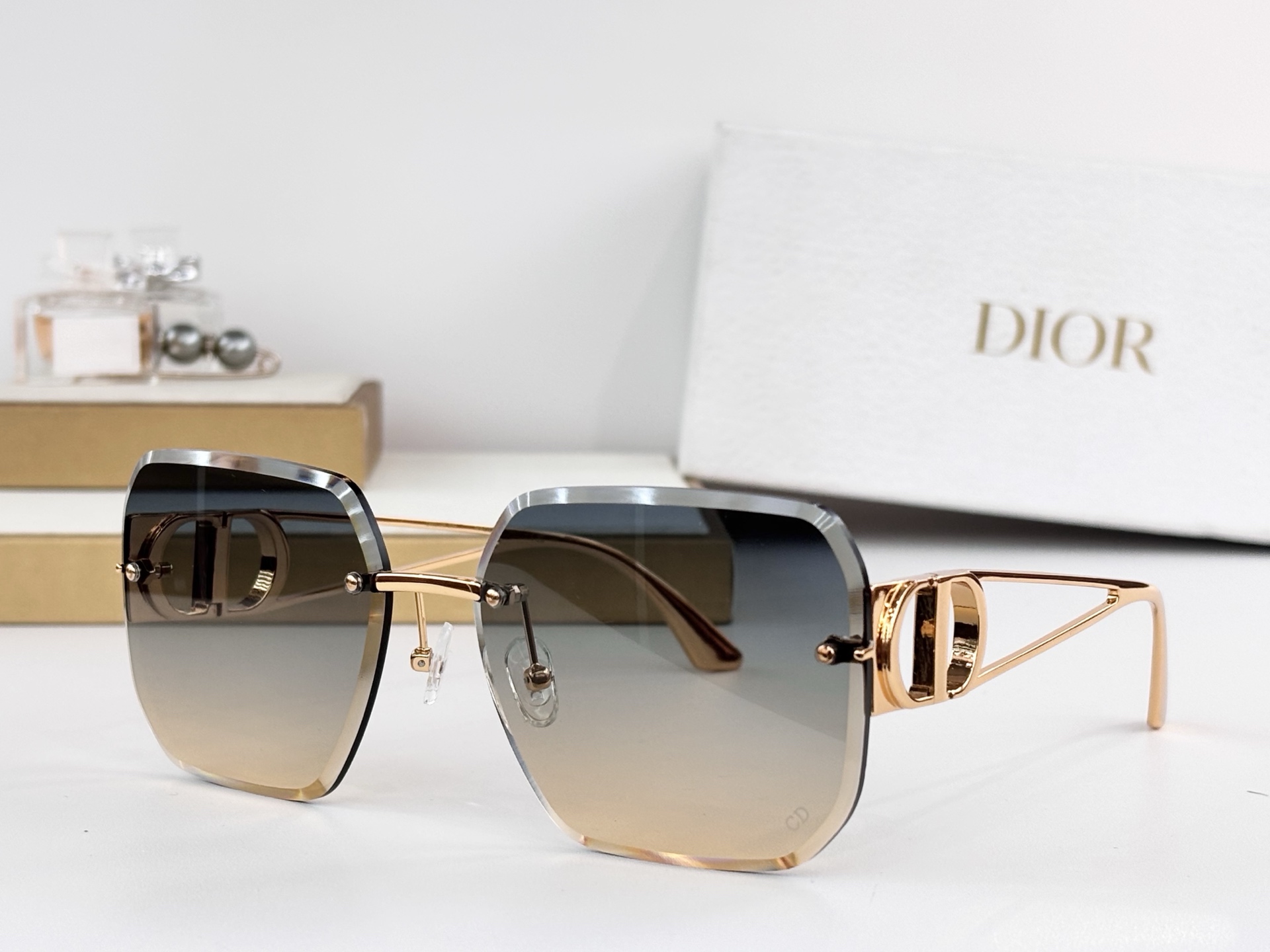 DIORMOD：DSGTA63UCRSize：63口17 138