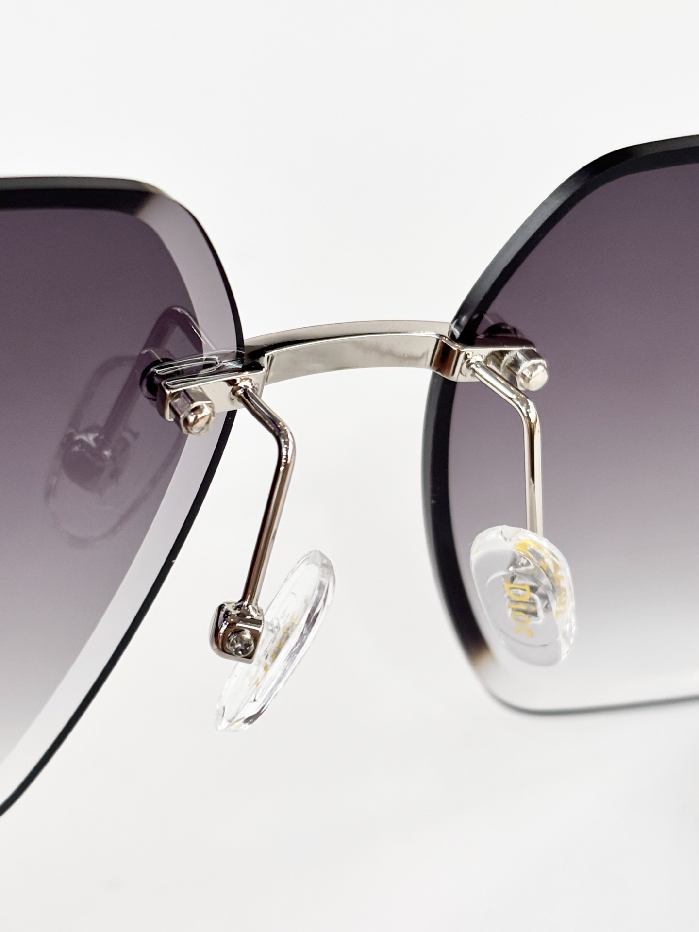 DIORMOD：DSGTA63UCRSize：63口17 138