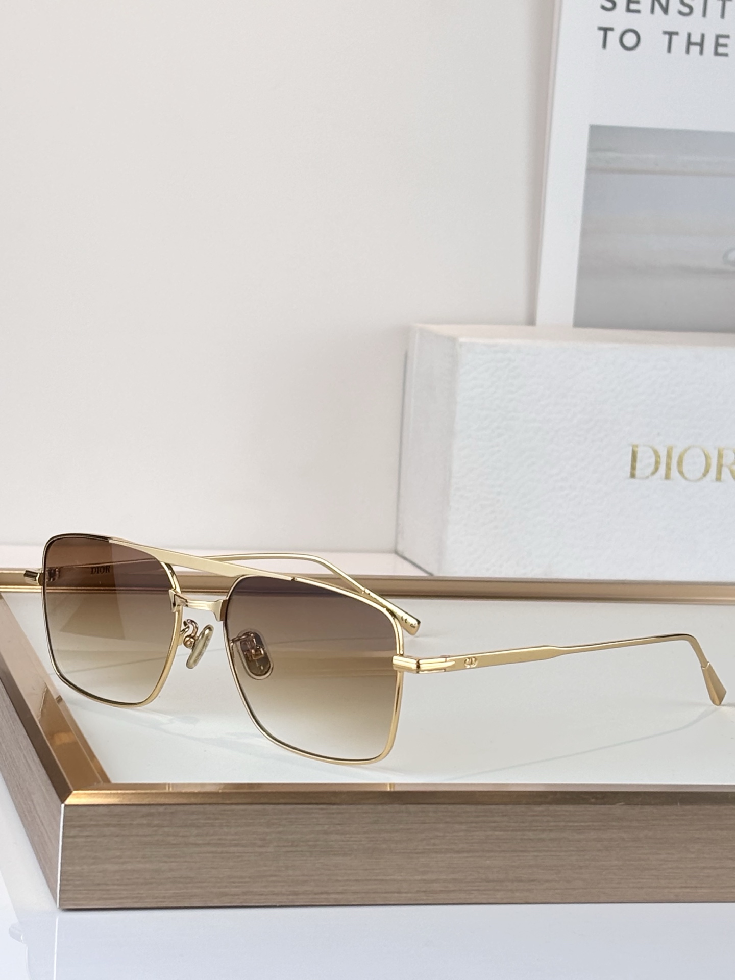 Dio*飞行员款式Mod:DIORBLACKSUIT s17USIZE:54-16-145