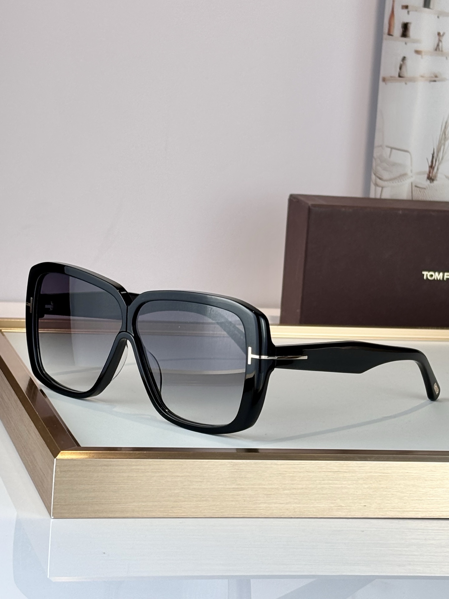 Oversized TOM FORDMOD:FT1037Size:61-5-135