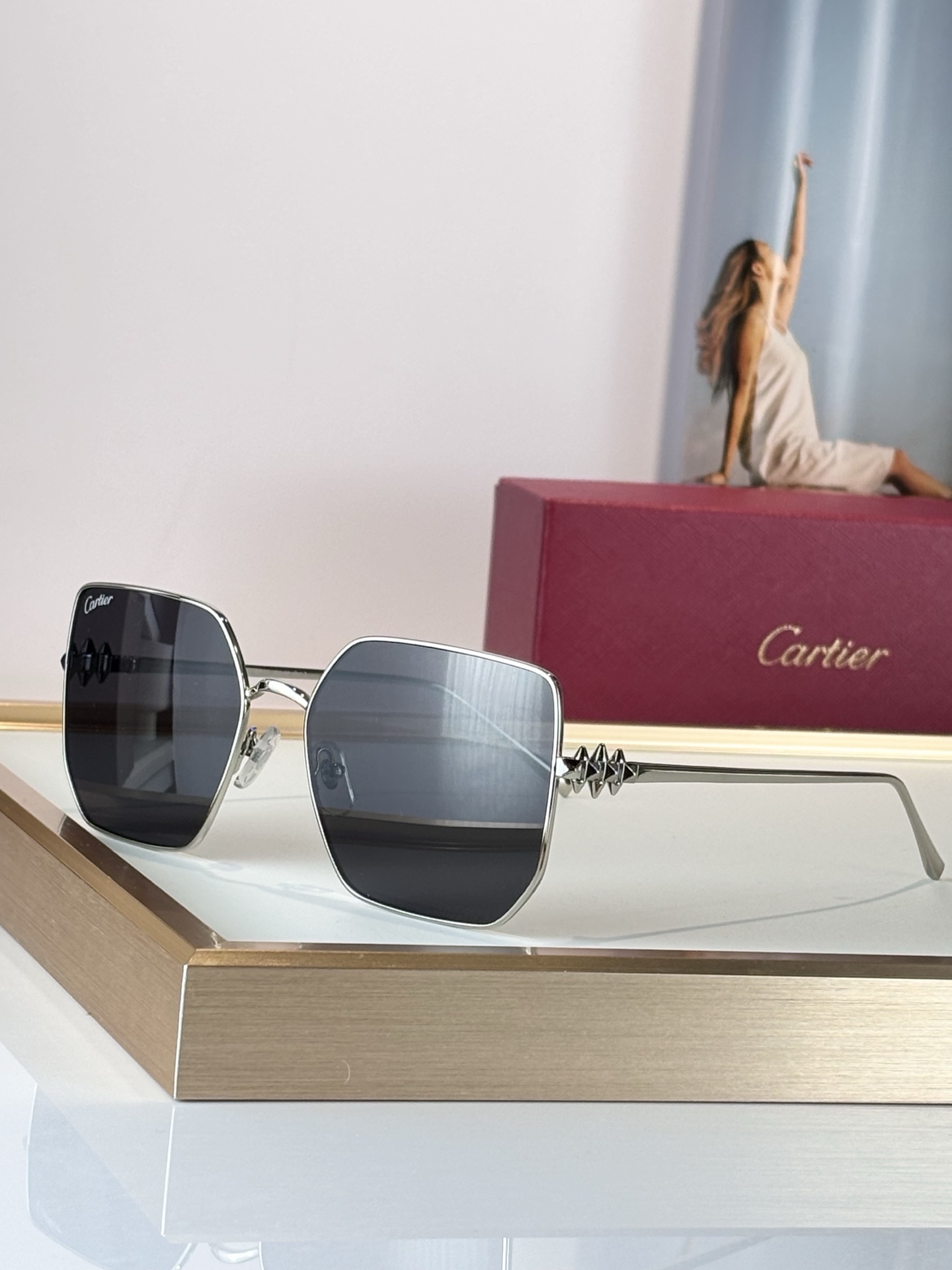 Cartie*Mod:CT0645SSize:56-17-145铆钉 高级镀金