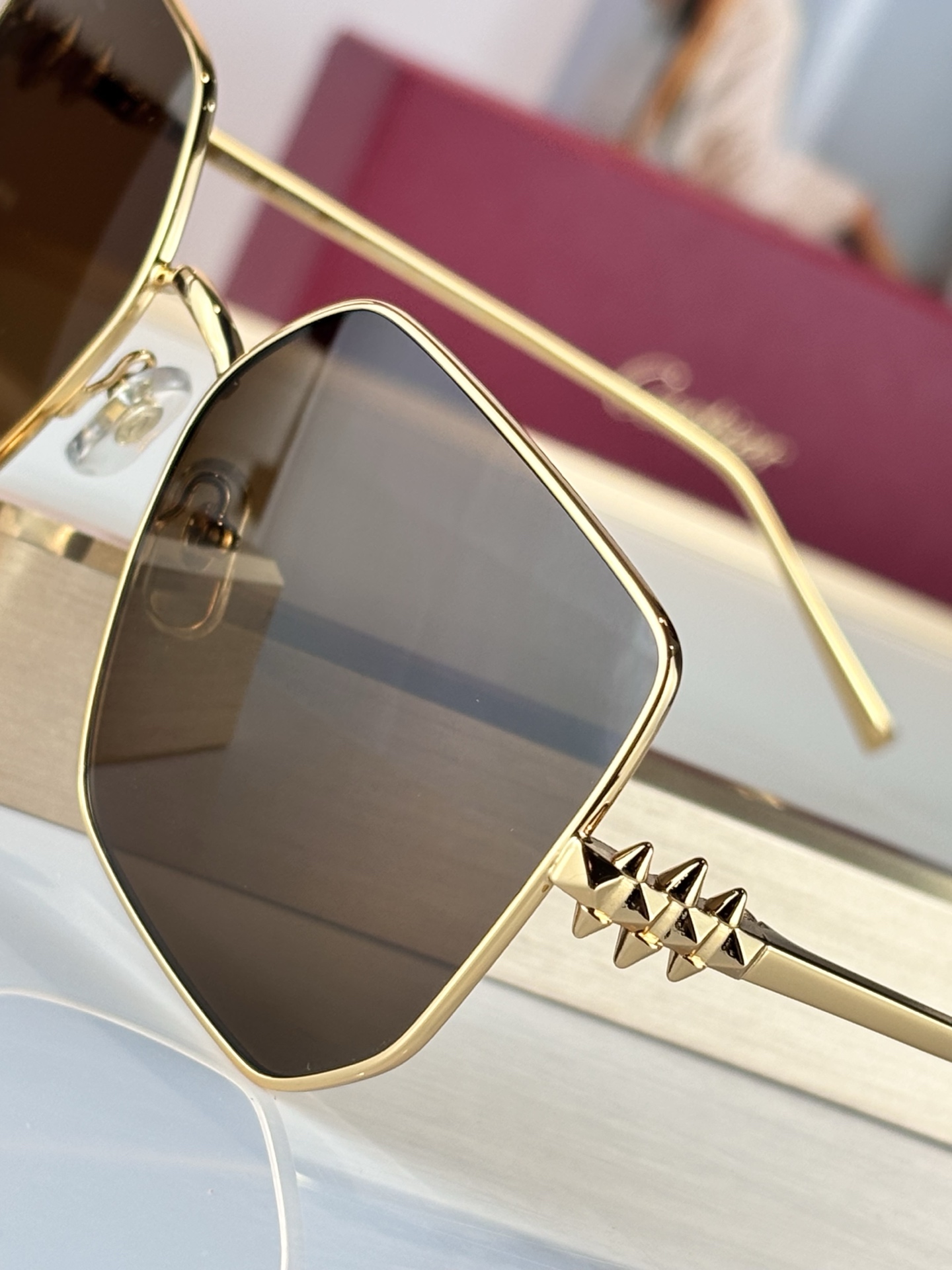 Cartie*Mod:CT0645SSize:56-17-145铆钉 高级镀金