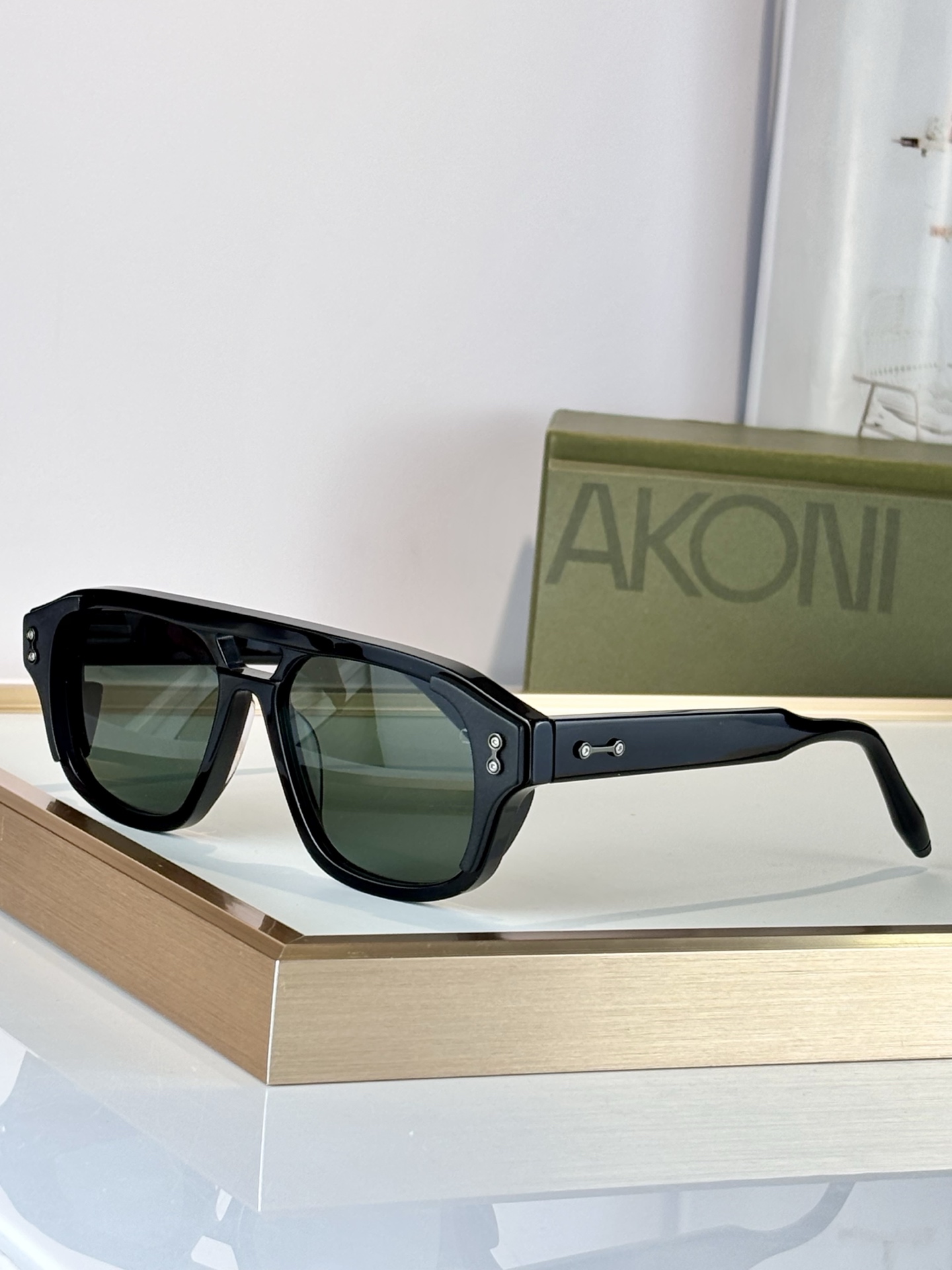 AKONIMOD:PHOENIX AKS-517BSIZE:55-18-148