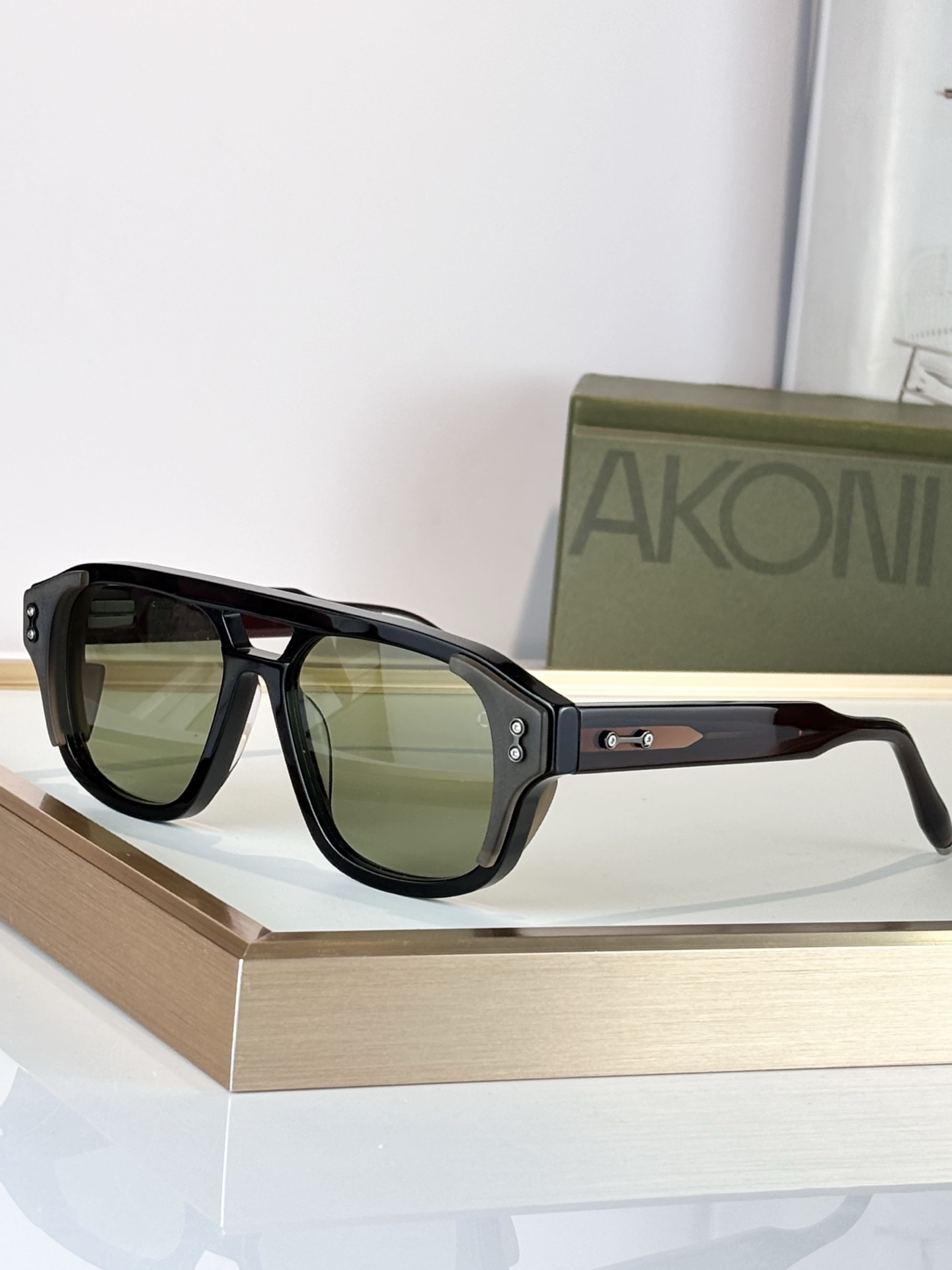 AKONIMOD:PHOENIX AKS-517BSIZE:55-18-148