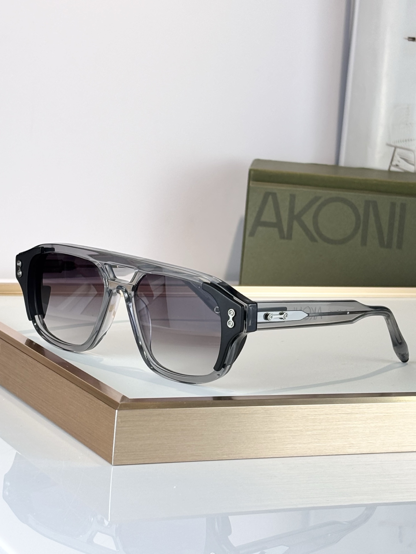 AKONIMOD:PHOENIX AKS-517BSIZE:55-18-148