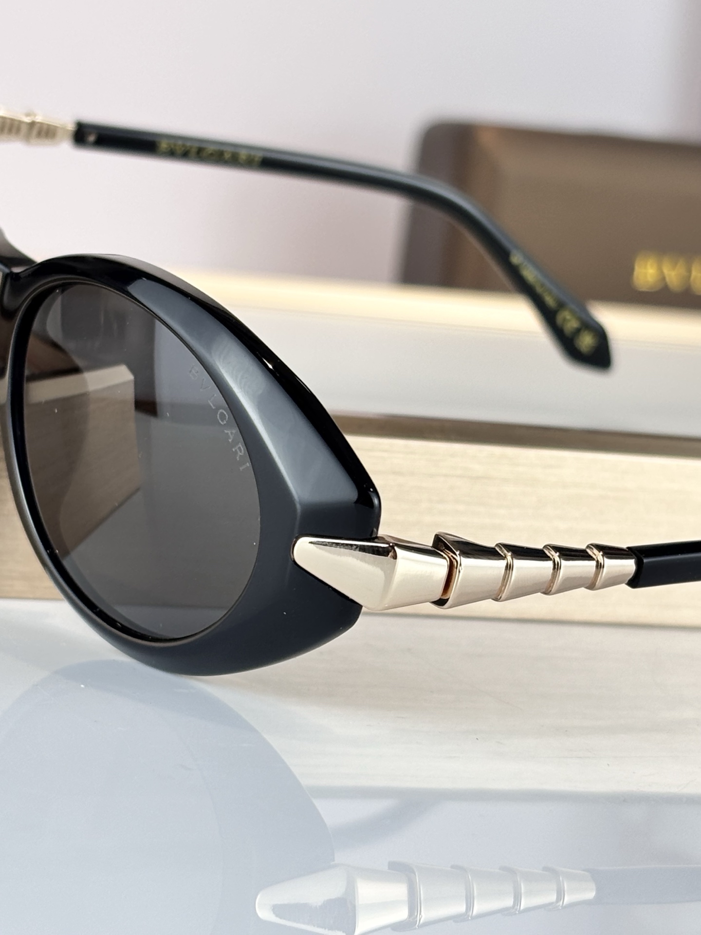 BVLGAR*MOD：BV40068ISize：51口20 135