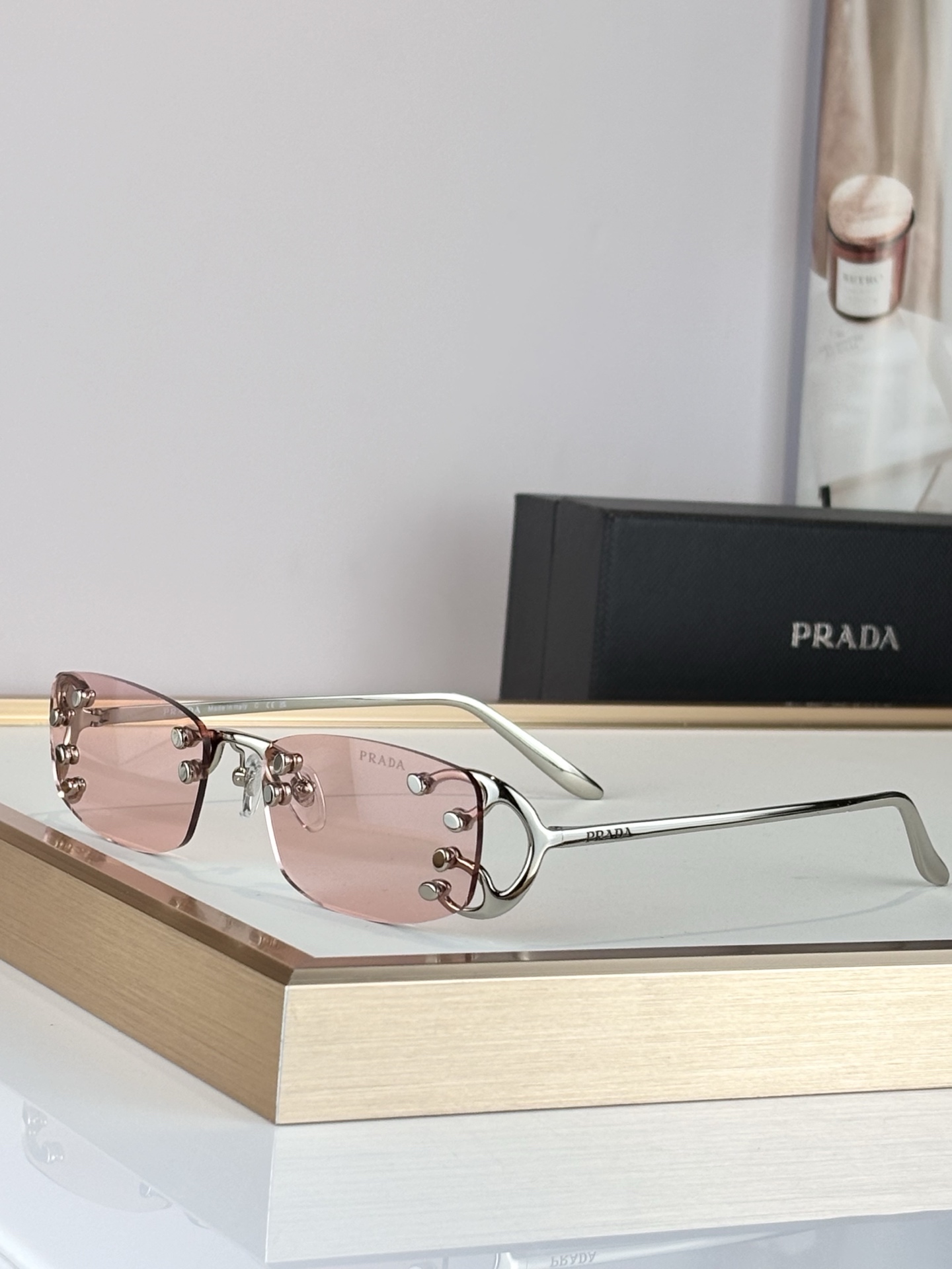 PRADAMOD：SPR C57Size：52口20 135