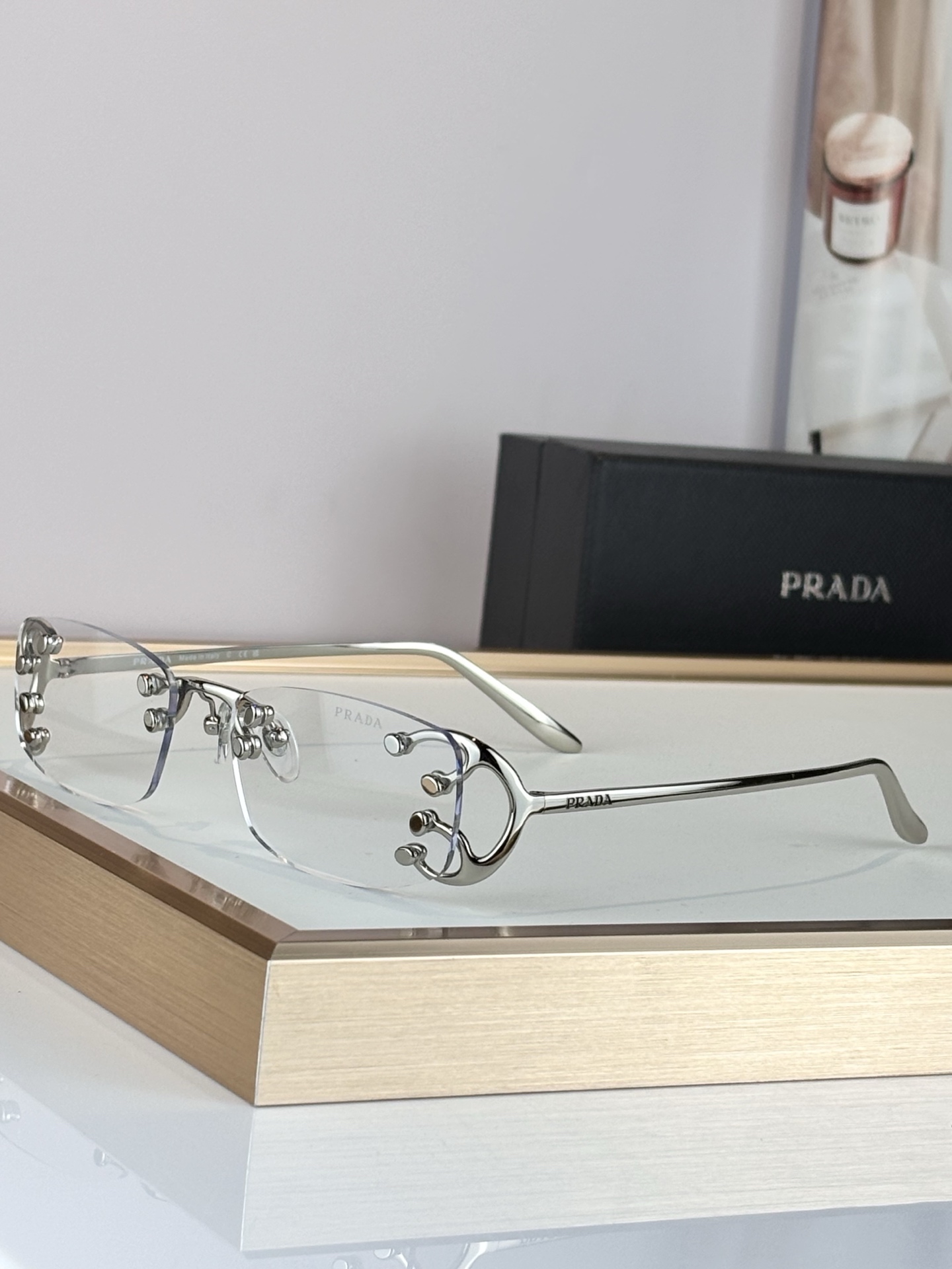 PRADAMOD：SPR C57Size：52口20 135